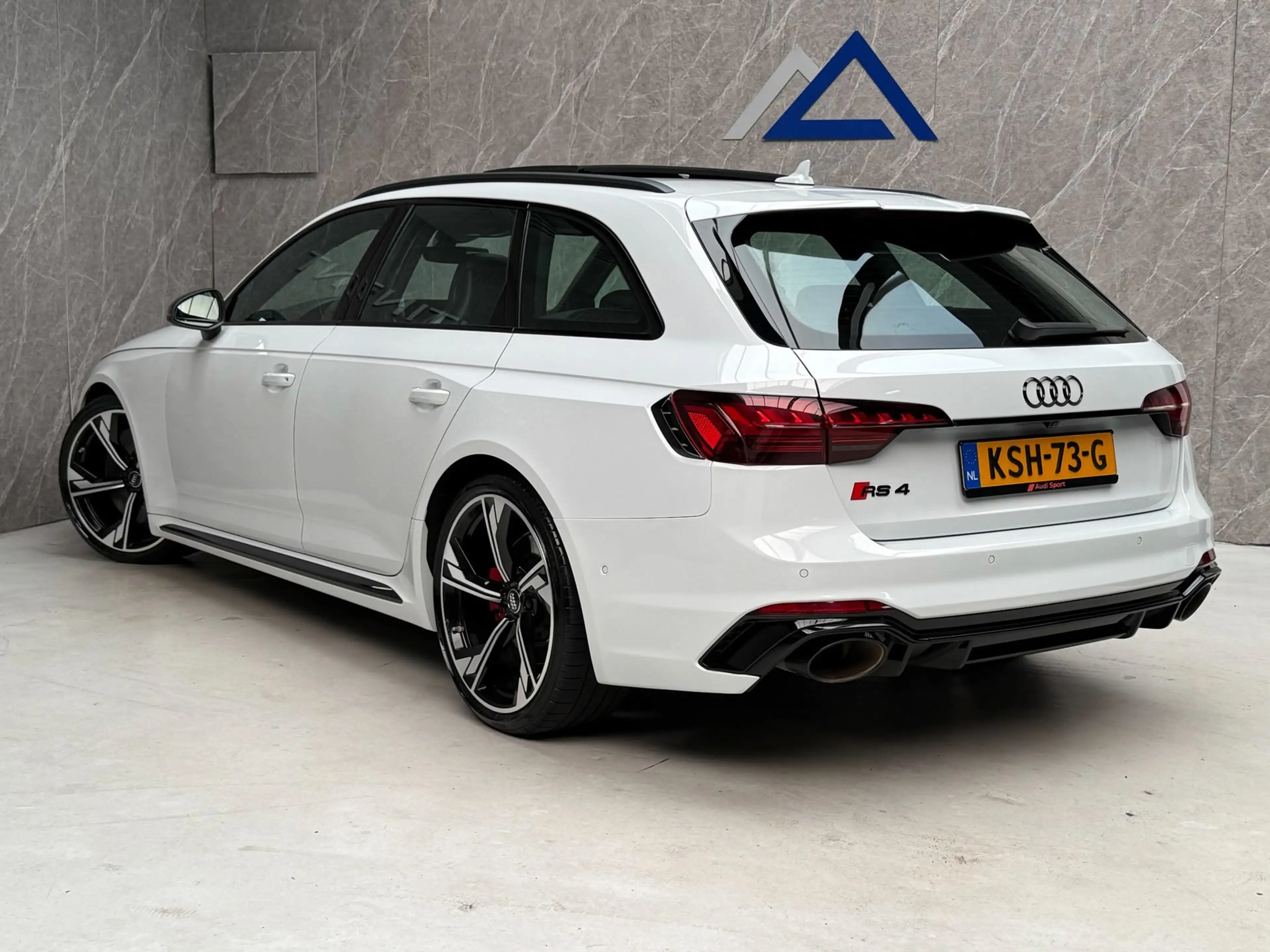 Audi RS4 Avant 2.9 TFSI quattro / Keramisch / Dealer Onderh — photo 4