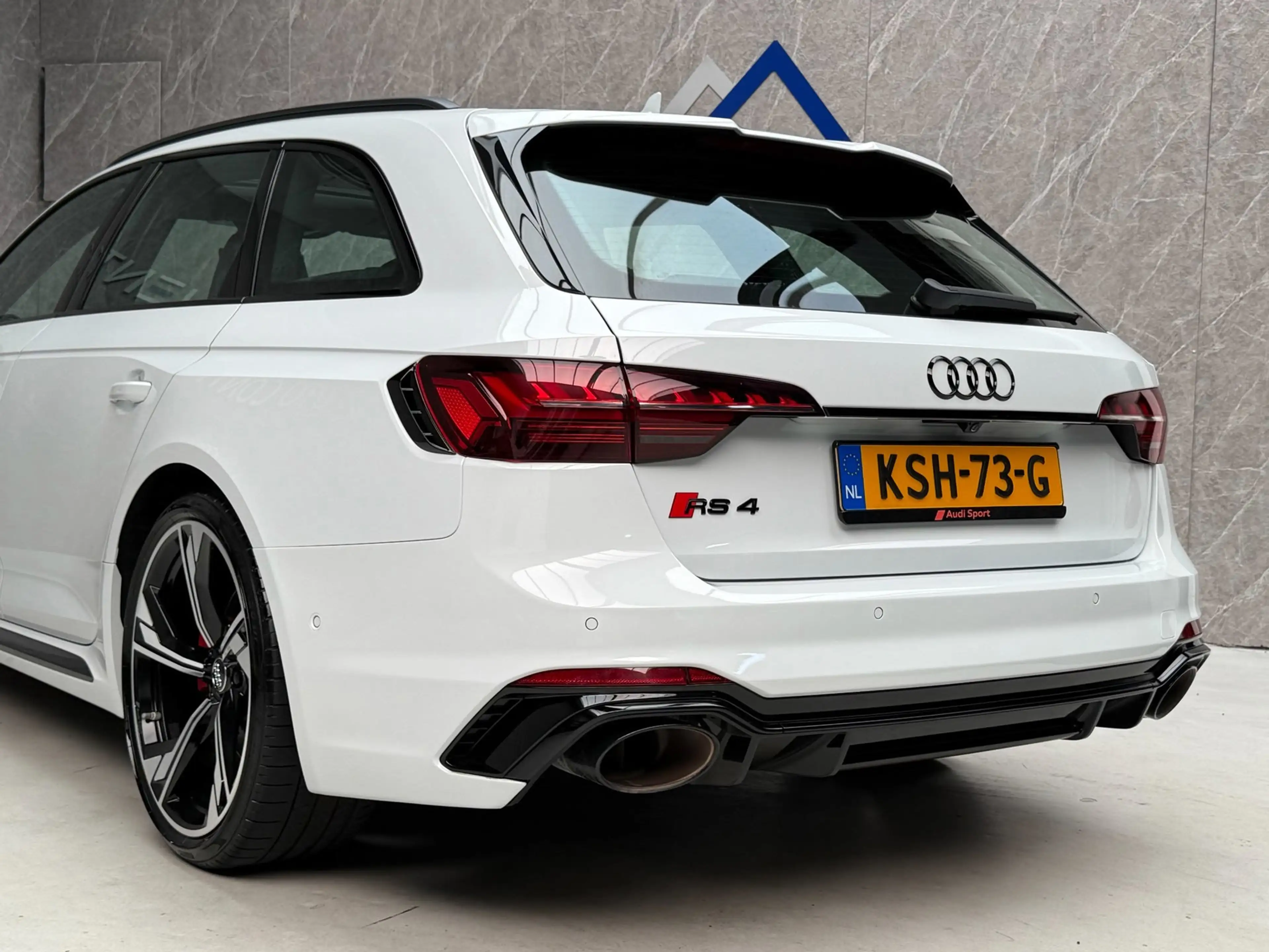 Audi RS4 Avant 2.9 TFSI quattro / Keramisch / Dealer Onderh — photo 9