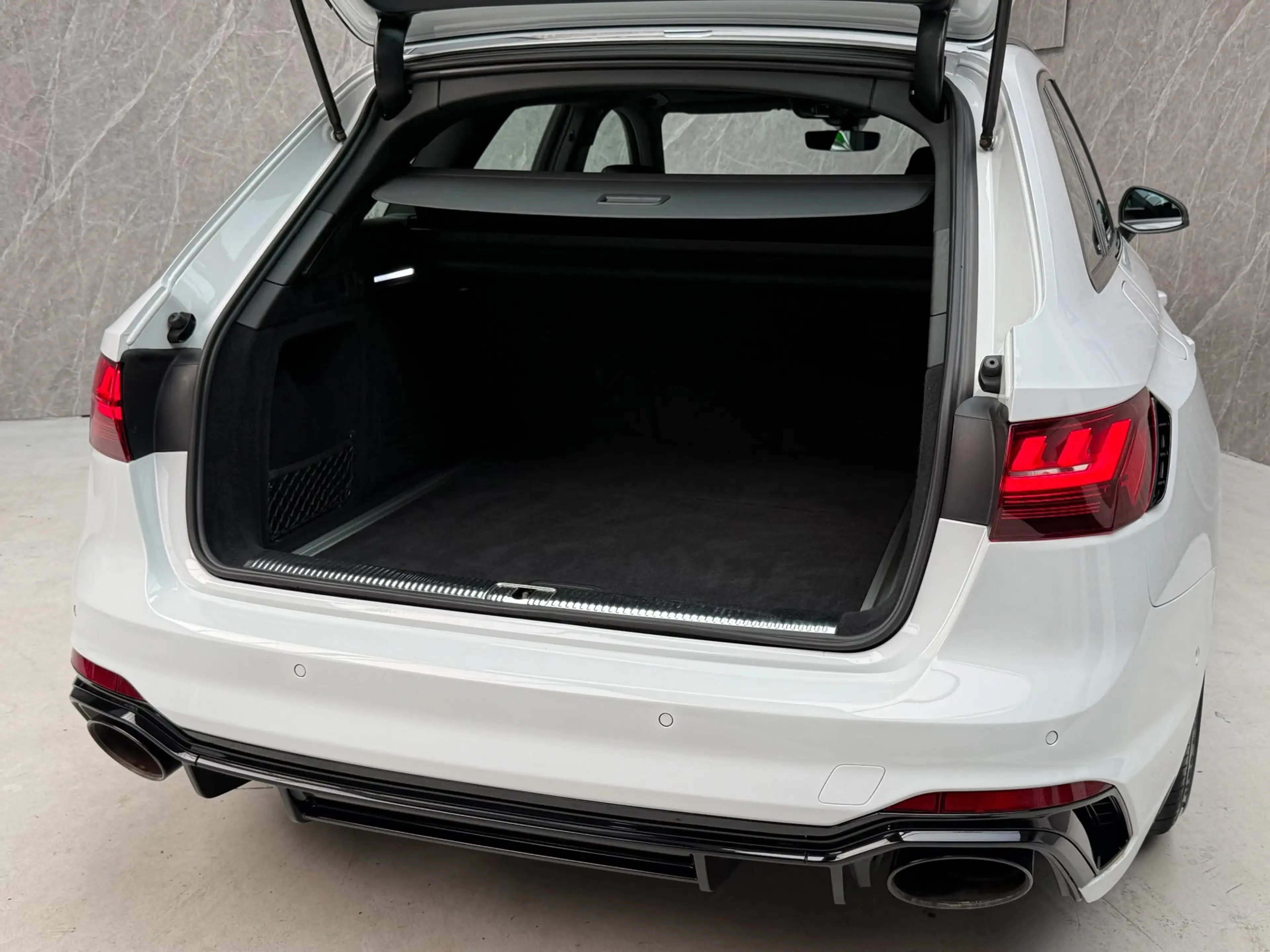 Audi RS4 Avant 2.9 TFSI quattro / Keramisch / Dealer Onderh — photo 10