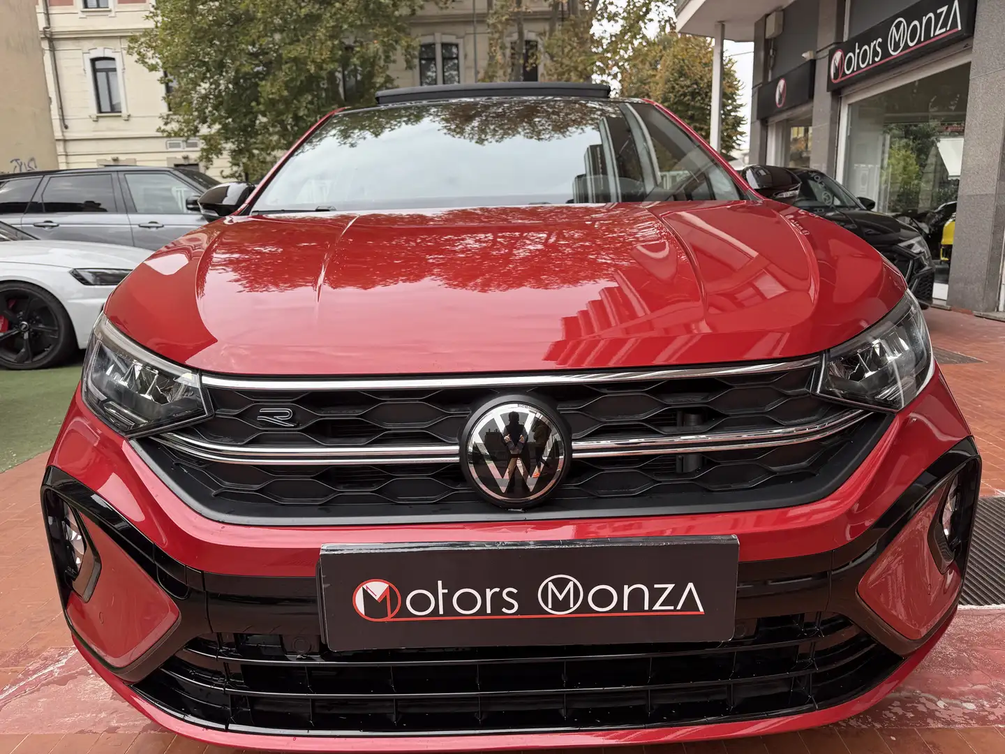 Volkswagen Taigo Taigo 1.0 tsi R-Line 110cv dsg Rosso - 1