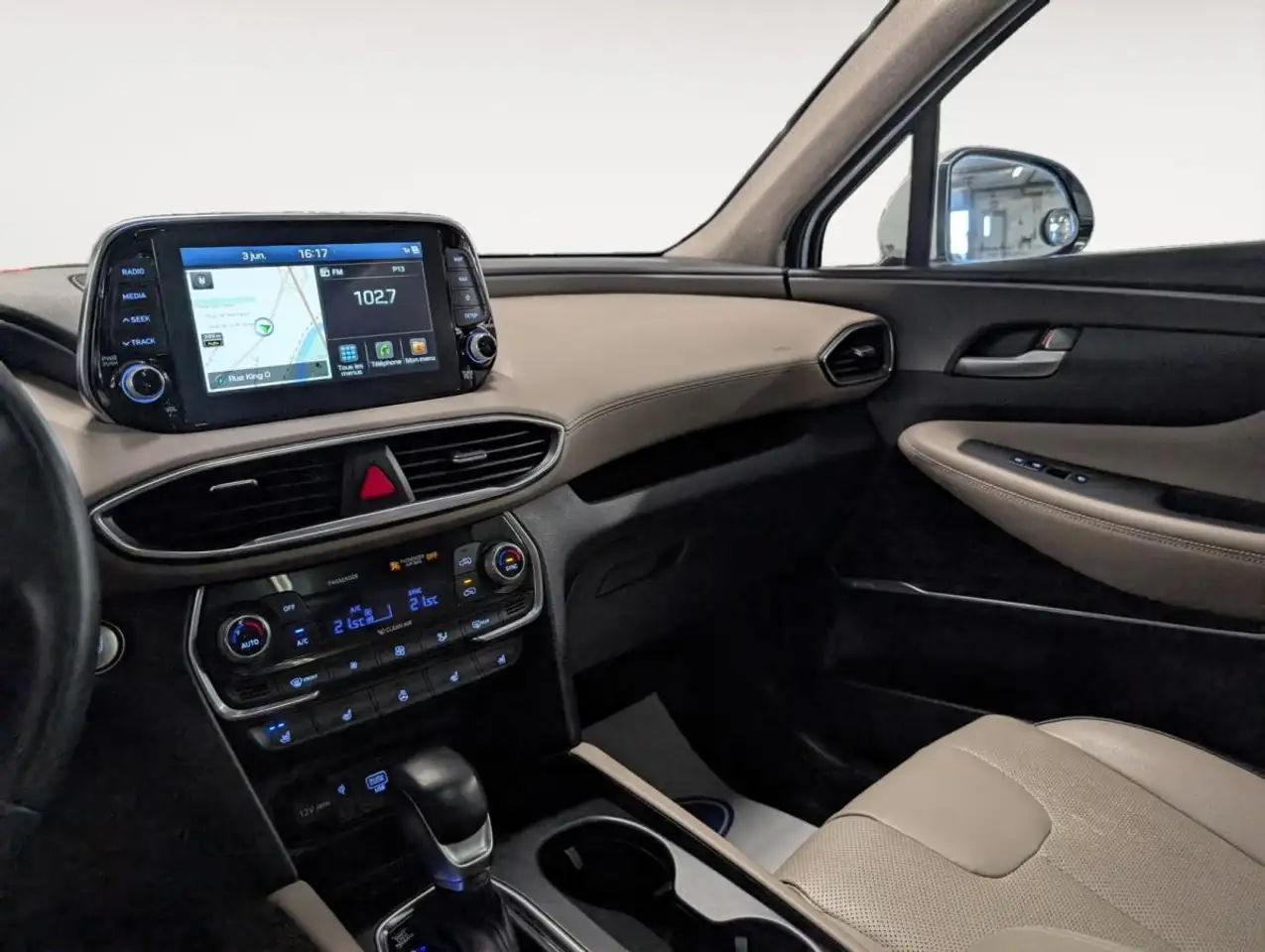 Hyundai SANTA FE снимка Hyundai SANTA FE