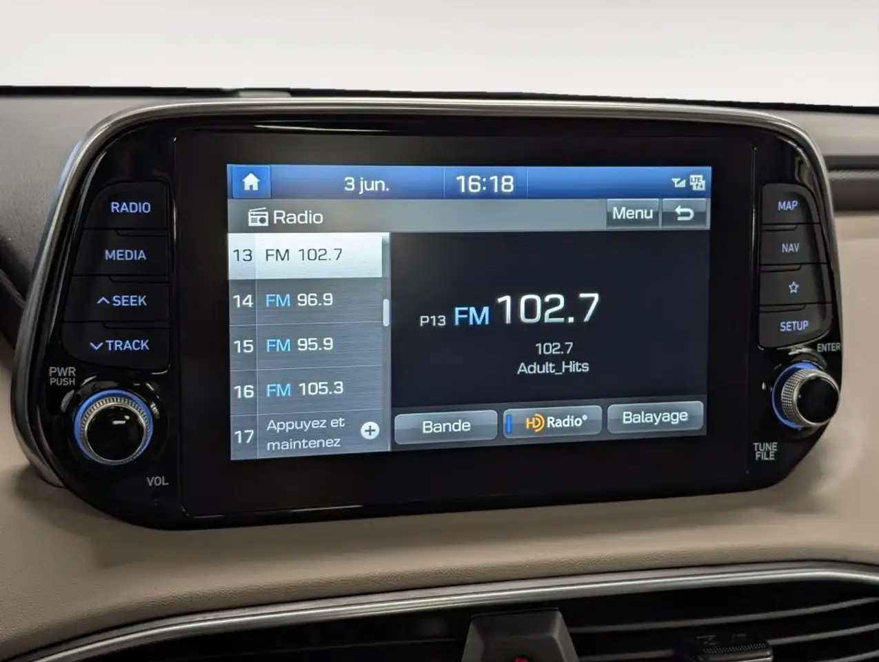 Hyundai SANTA FE снимка Hyundai SANTA FE