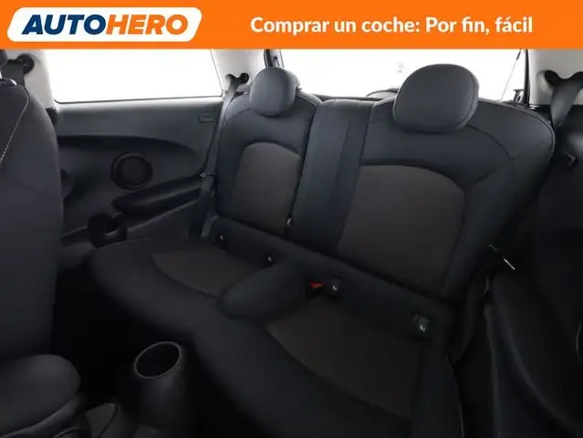 Mini Hatch view 15