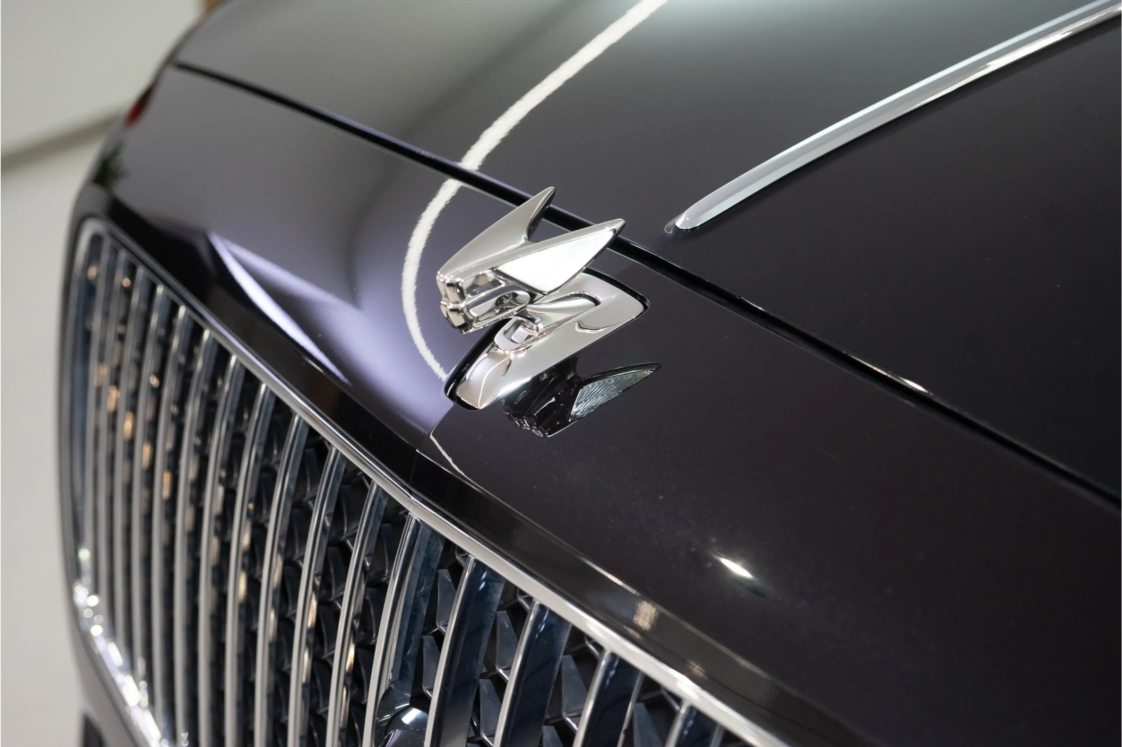 Bentley Flying Spur 2.9 V6 Hybrid Mulliner 544PK | Pano | B&O | Night — photo 14