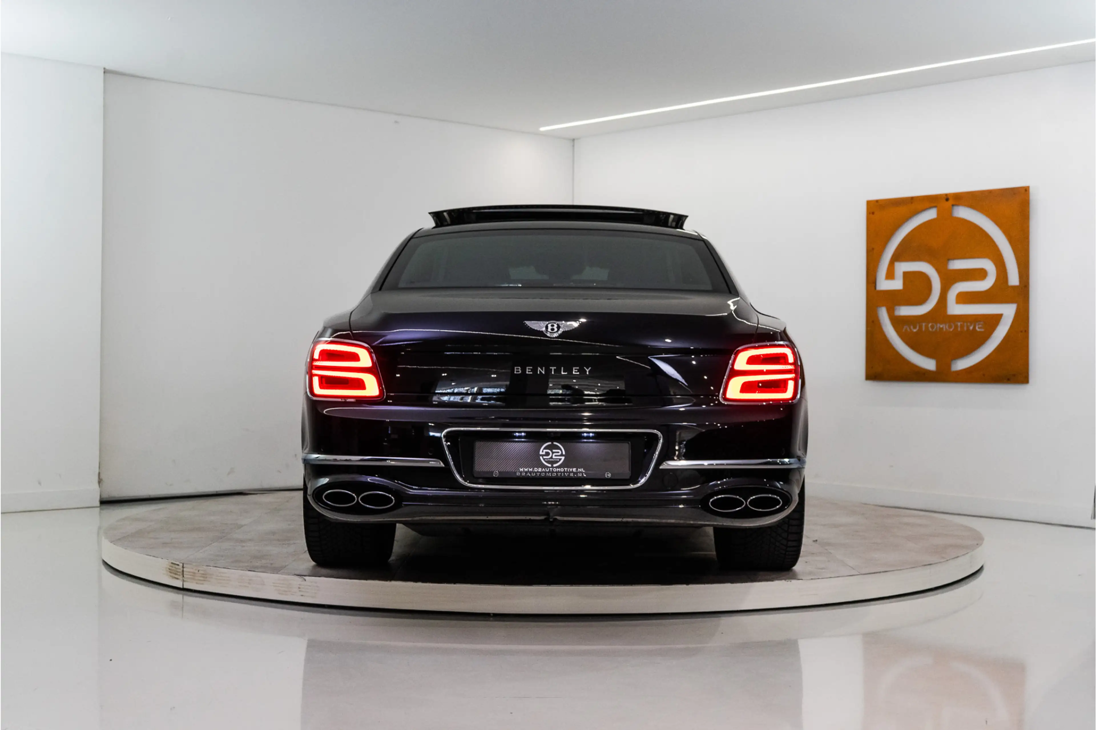 Bentley Flying Spur 2.9 V6 Hybrid Mulliner 544PK | Pano | B&O | Night — photo 4