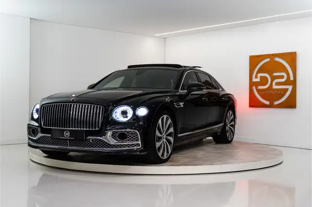 Bentley Flying Spur 2.9 V6 Hybrid Mulliner 544PK | Pano | B&O | Night