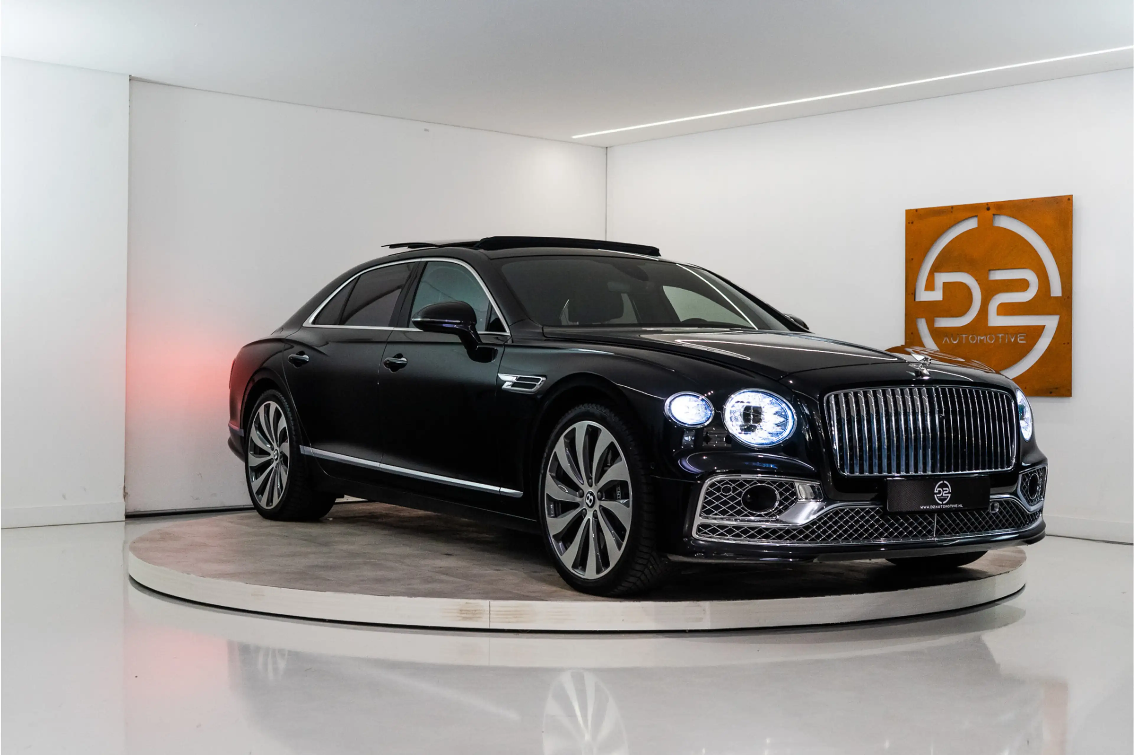 Bentley Flying Spur 2.9 V6 Hybrid Mulliner 544PK | Pano | B&O | Night — photo 7
