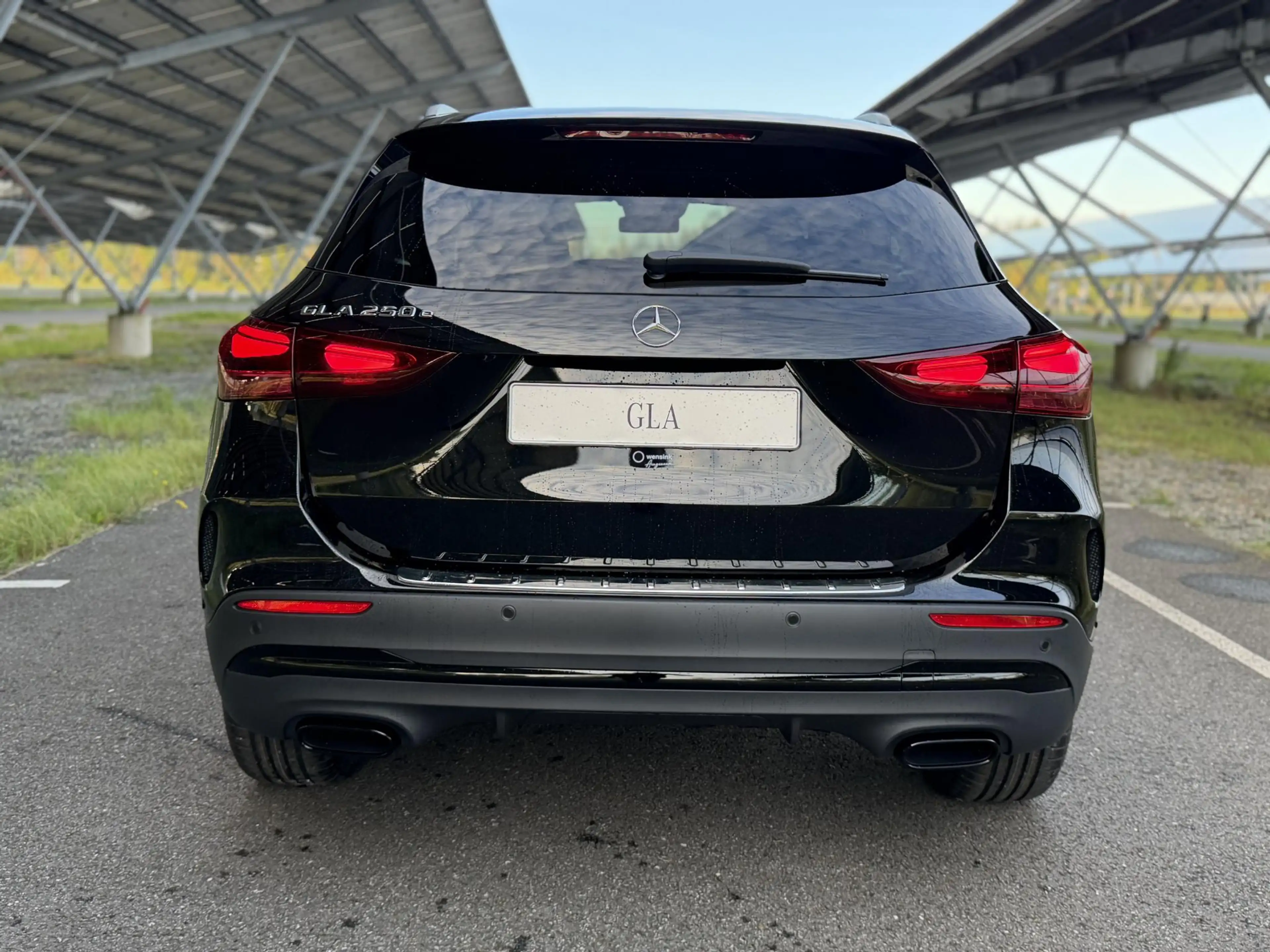 Mercedes-Benz GLA 250 e 140 Years Edition | AMG line | Night | Panoramad — photo 6