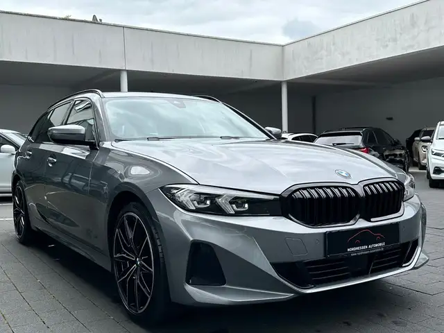BMW 3 Series view 2