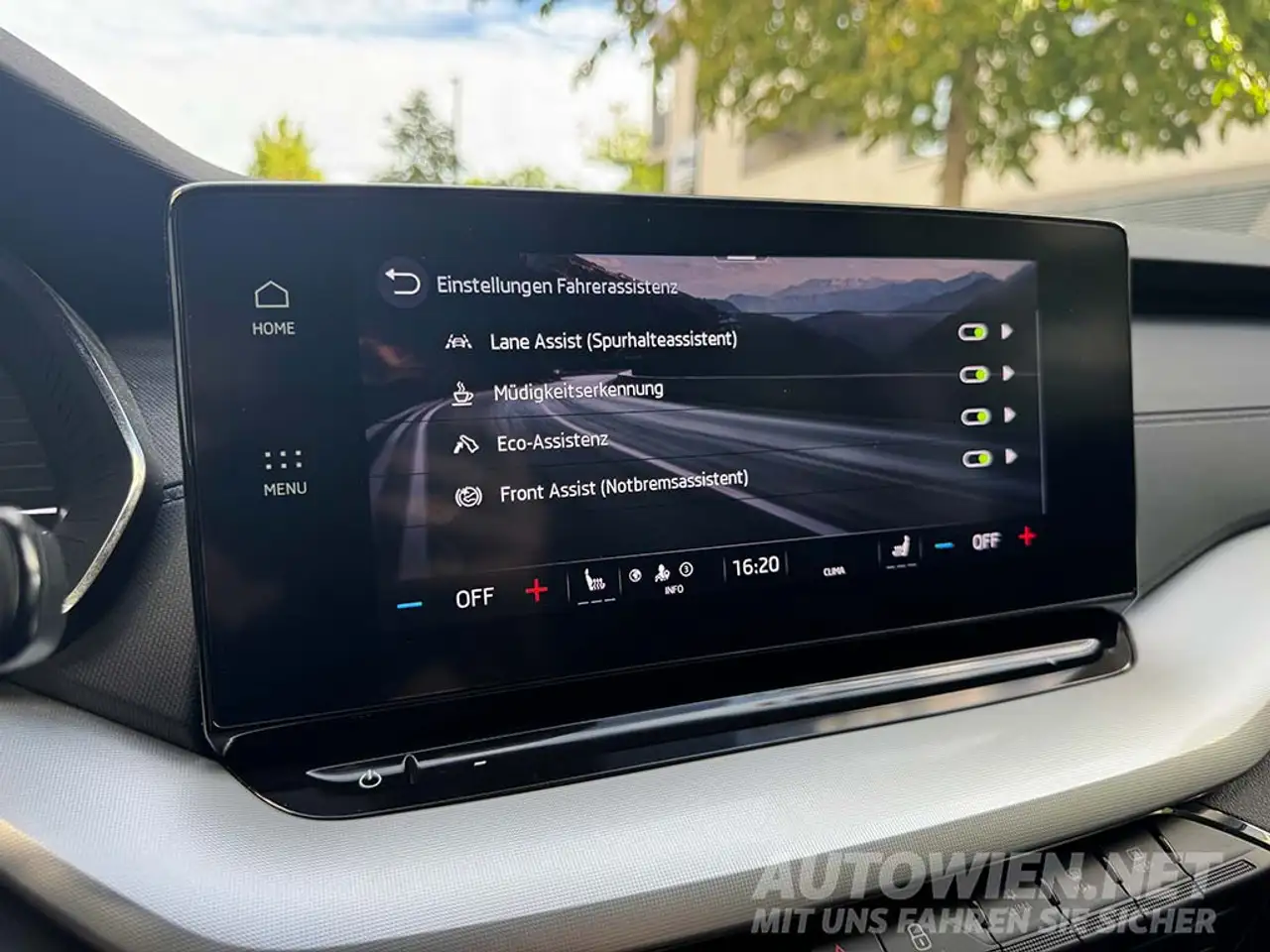 Skoda Octavia 2,0 TDI DSG ALLRAD VIRTUAL STANDHEIZUNG ANHÄNGERKUPPLUNG, миниатюра 8