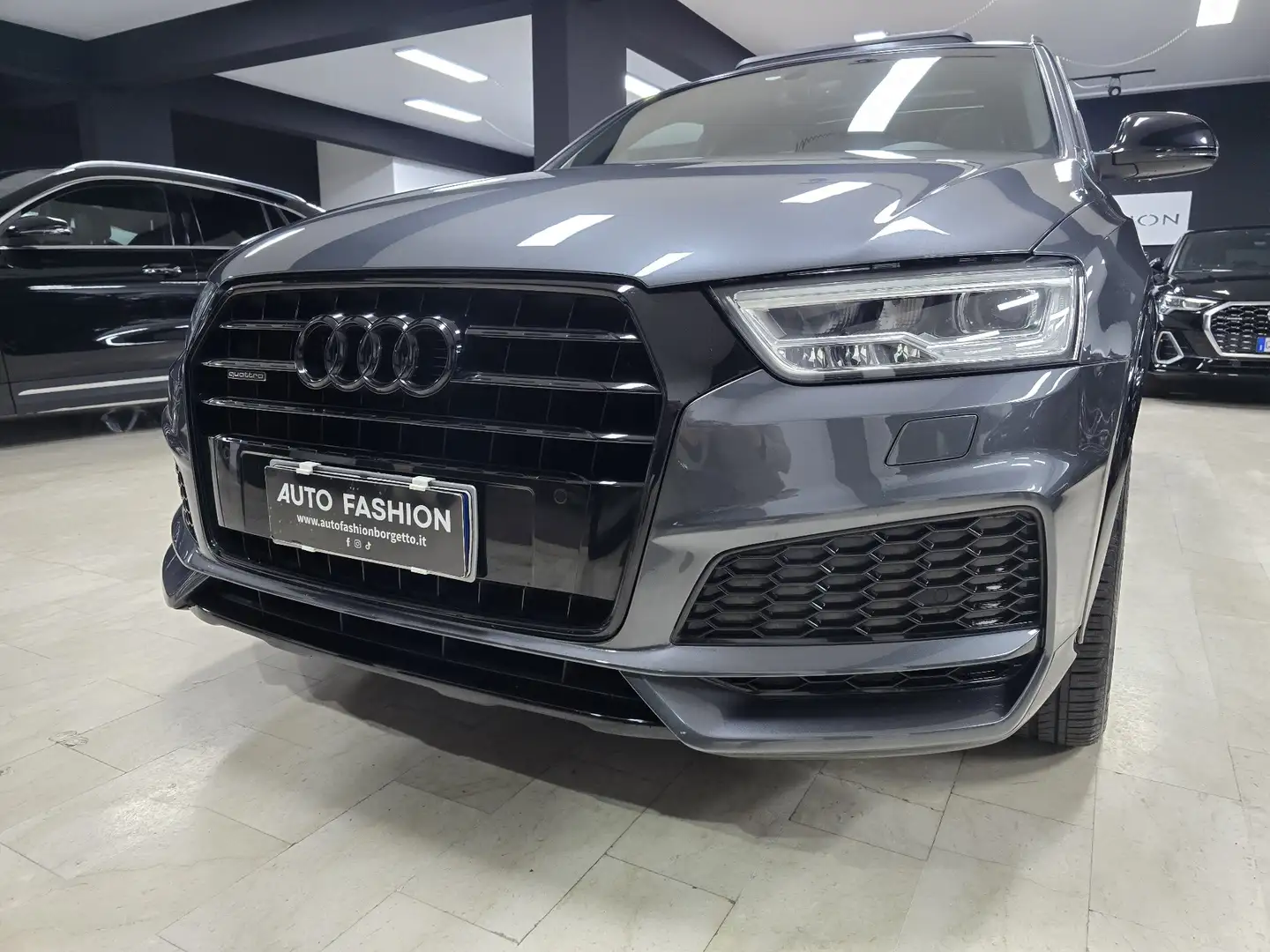 Audi Q3 Q3 2018 2.0 tdi S line quattro 184cv s-tronic Grau - 2