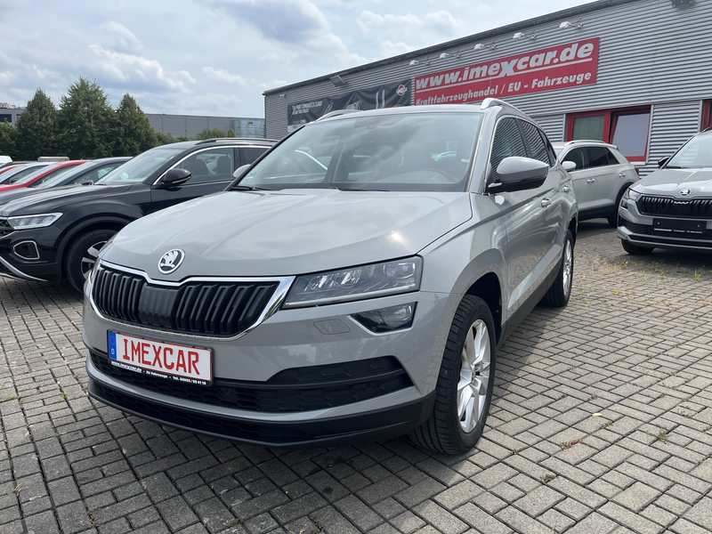 Skoda Karoq 1,5 TSI Style + AHK + Kamera + Navigation + Klimat