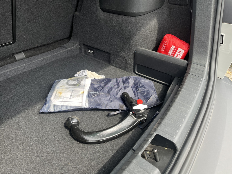 Skoda Karoq 1,5 TSI Style + AHK + Kamera + Navigation + Klimat — photo 14