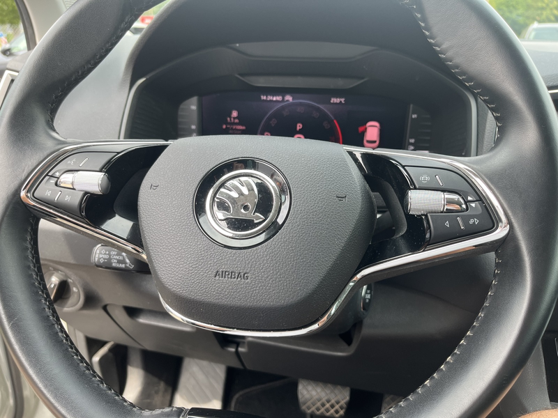 Skoda Karoq 1,5 TSI Style + AHK + Kamera + Navigation + Klimat — photo 7