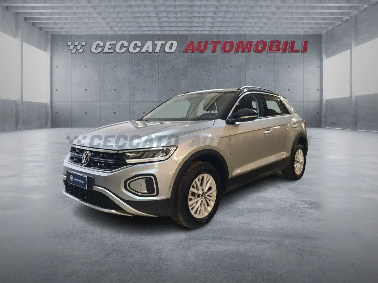 Volkswagen T-Roc I 2022 2.0 tdi Life 115cv Silber - 1