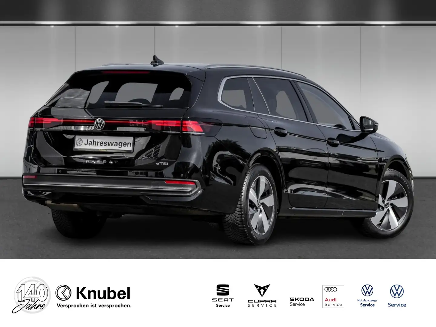 Volkswagen Passat Variant Business 1.5 eTSI DSG NAVI/AHK/AreaView Schwarz - 2