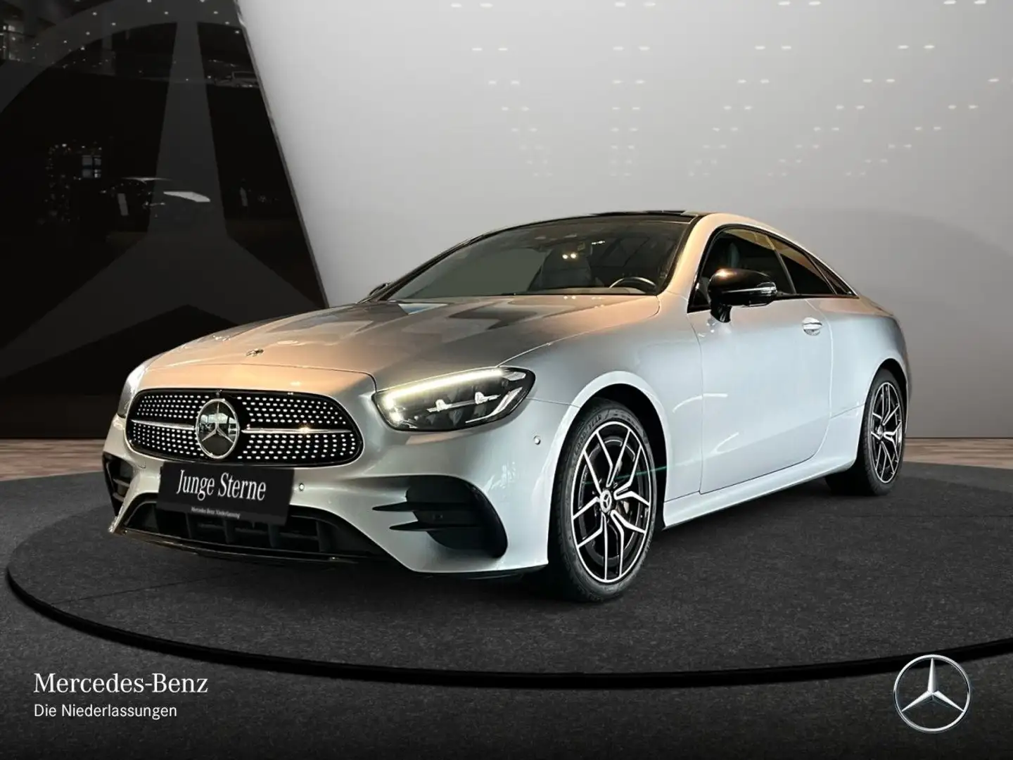 Mercedes-Benz E 450 Coupé 4M AMG+NIGHT+PANO+360+LED+FAHRASS+9G Plateado - 2