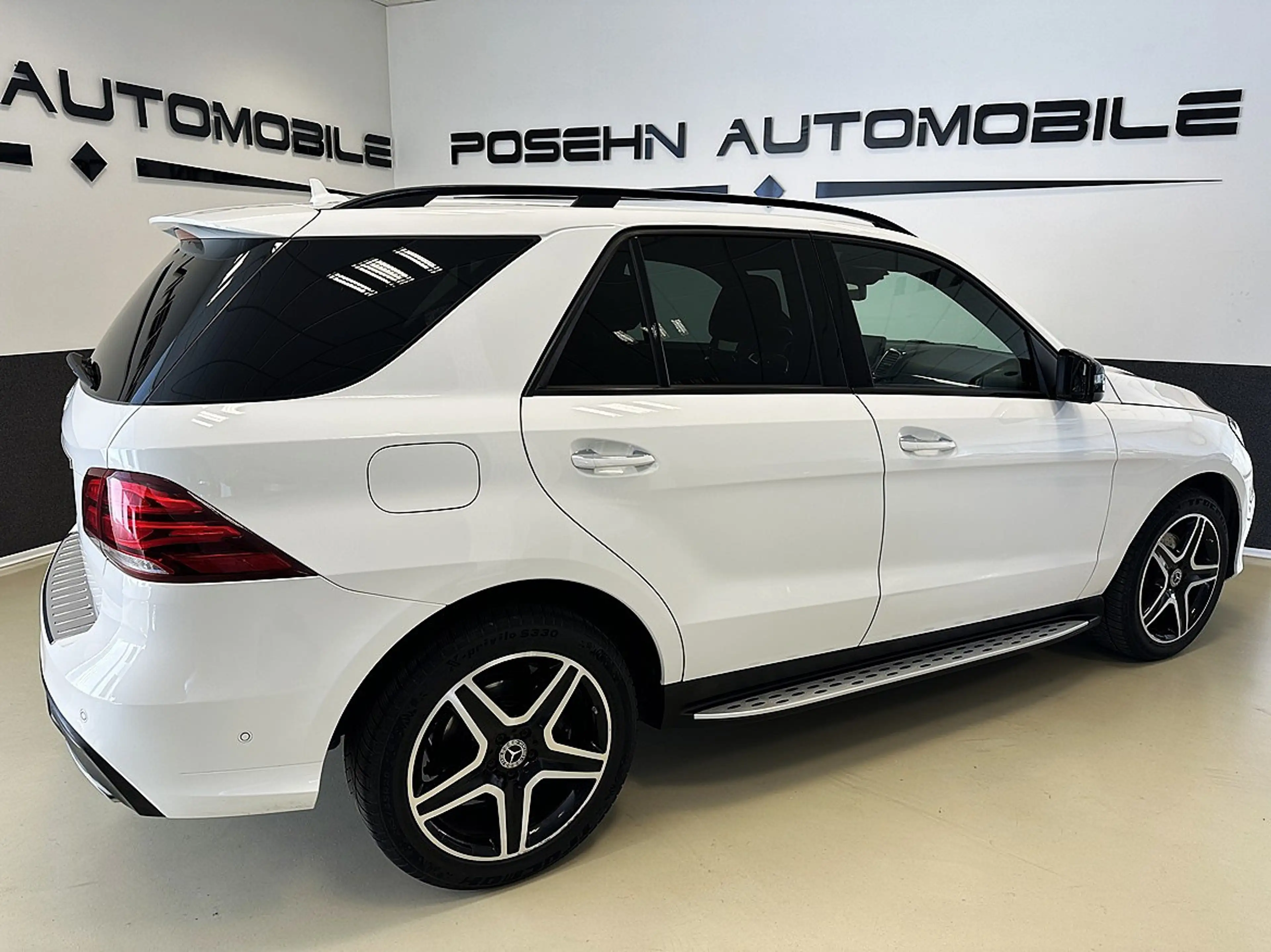 Mercedes-Benz GLE 250 d 4M AMG-Line Night H&K LED 360° — photo 4