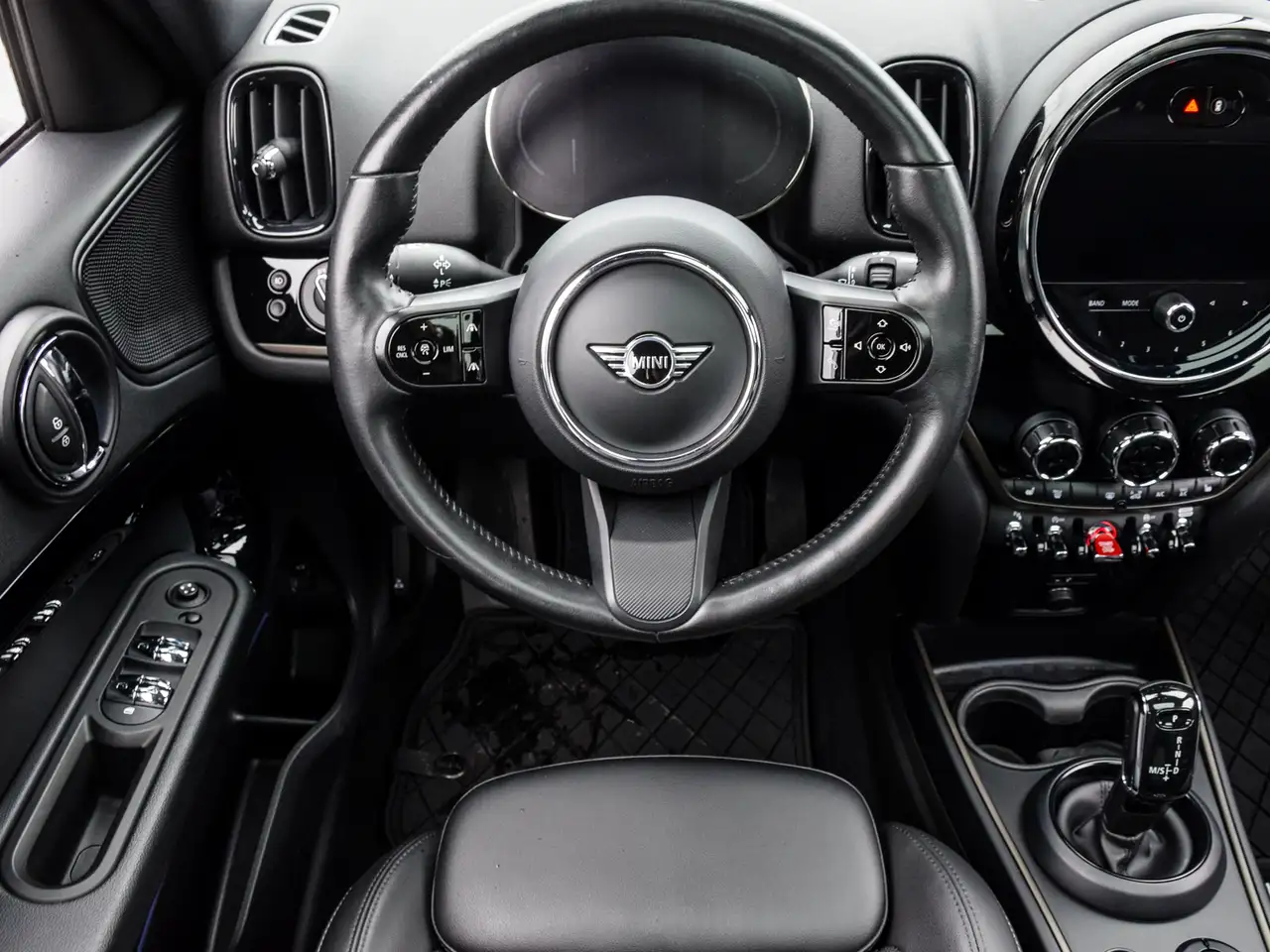 MINI Countryman снимка MINI Countryman