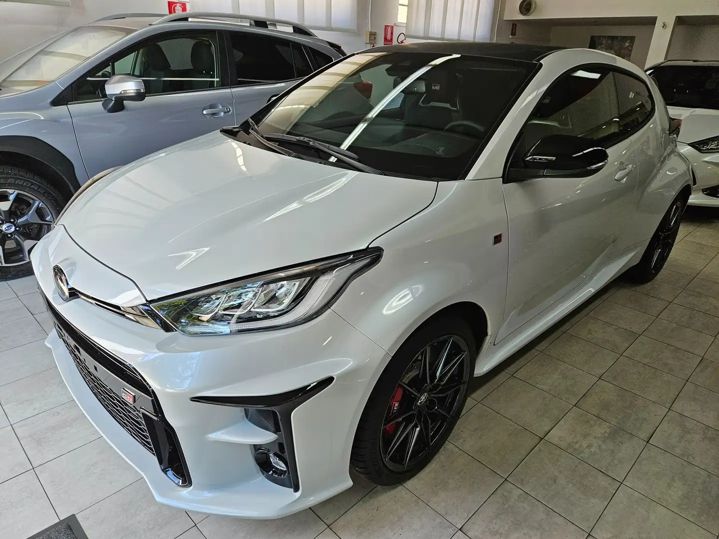 Toyota Yaris GR 1.6 CIRCUIT TRIPLE EDITION-300 ESEMPLARI Blanc - 1