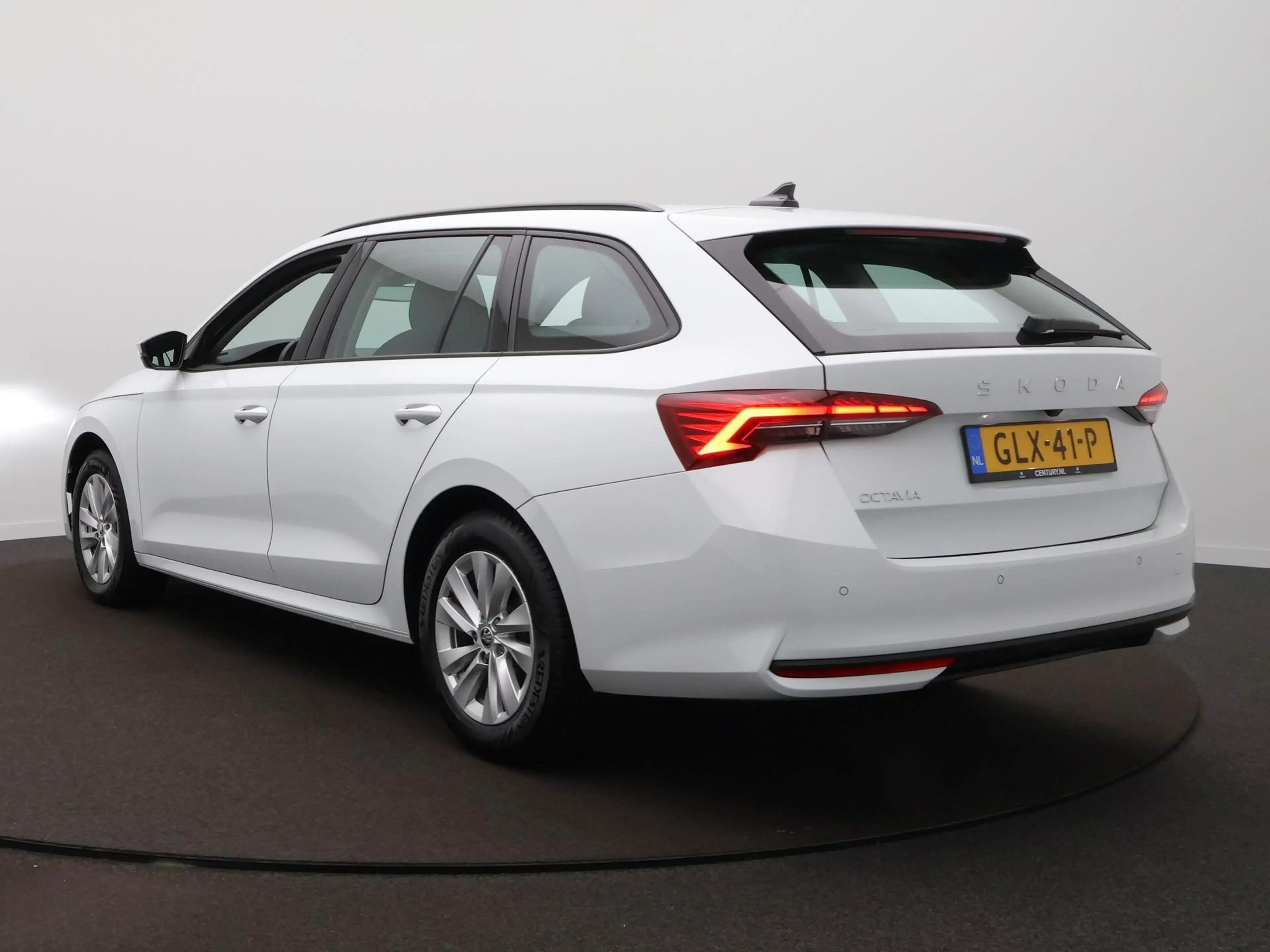 Skoda Octavia Combi 1.5 TSI MHEV Business Edition Plus Zwenkbare — photo 7