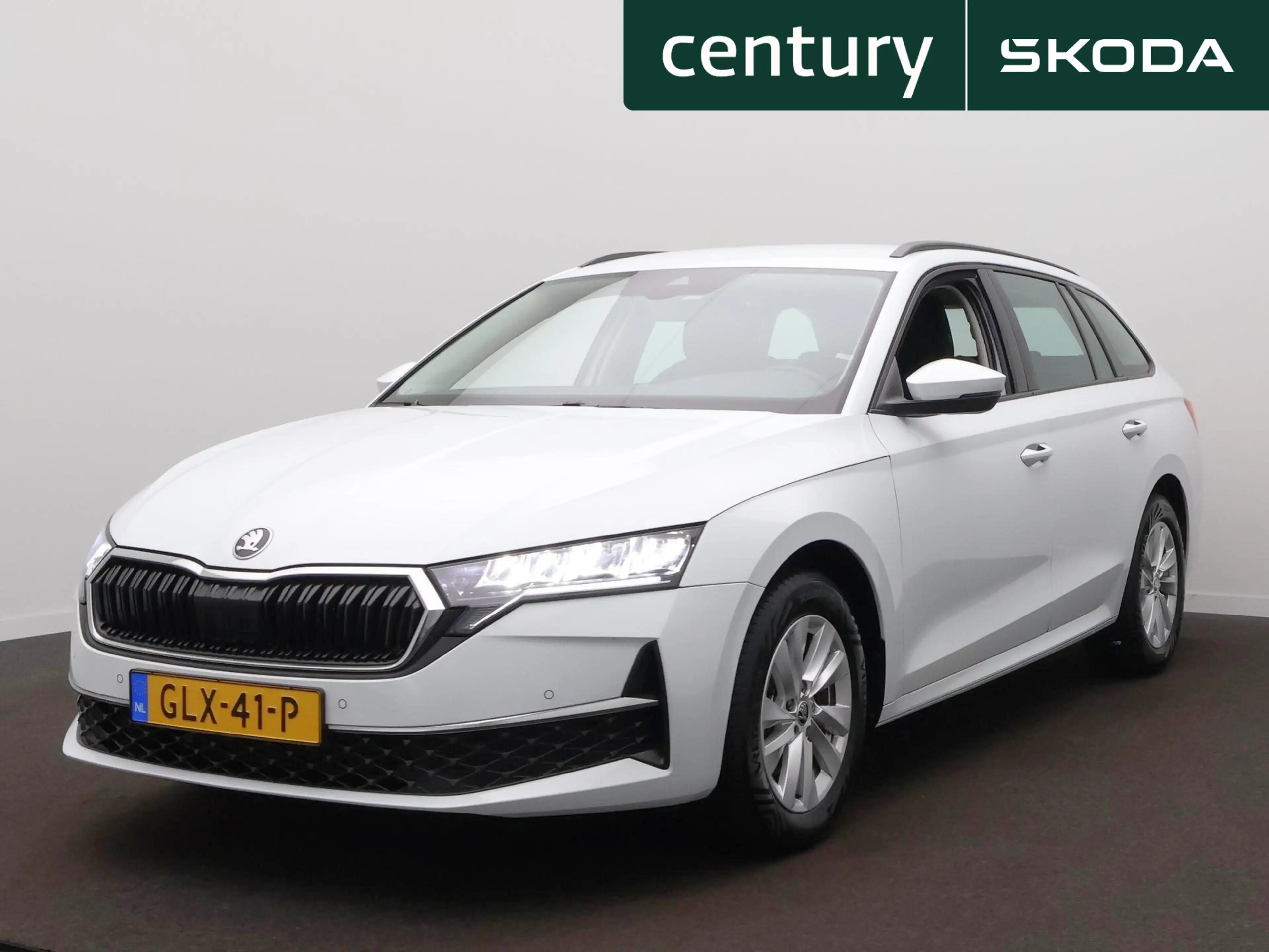 Skoda Octavia Combi 1.5 TSI MHEV Business Edition Plus Zwenkbare