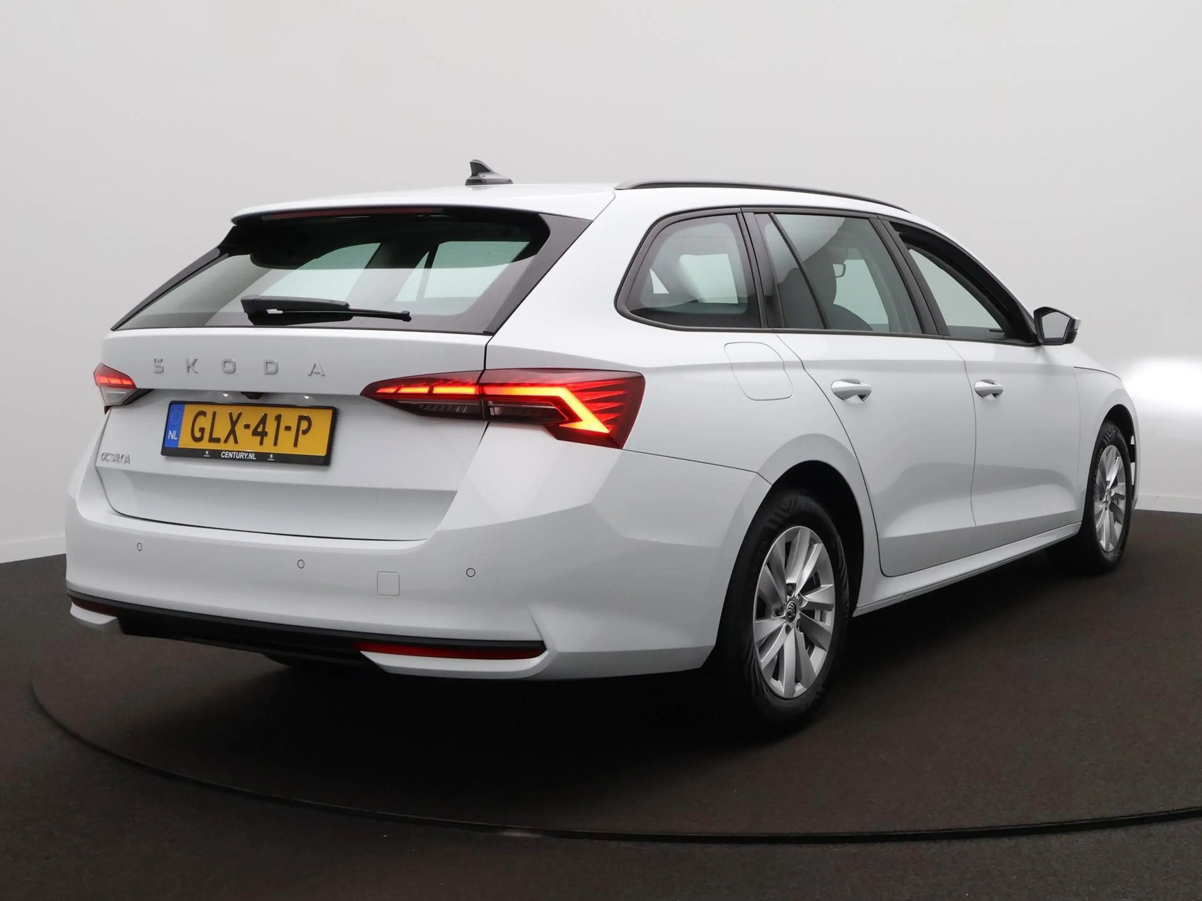 Skoda Octavia Combi 1.5 TSI MHEV Business Edition Plus Zwenkbare — photo 5