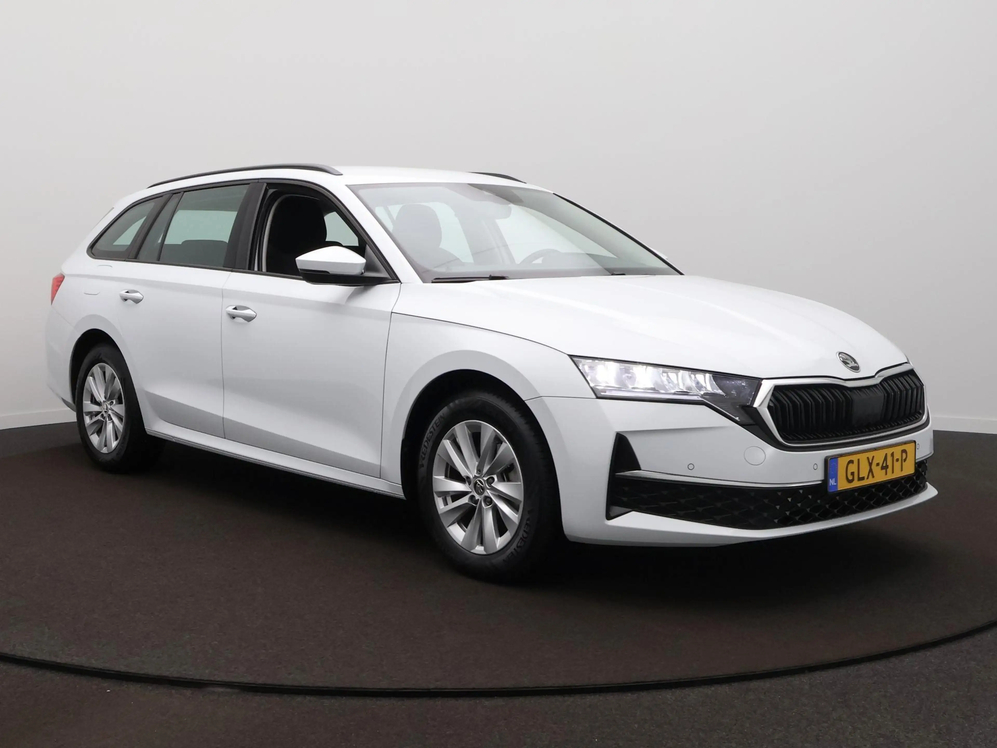 Skoda Octavia Combi 1.5 TSI MHEV Business Edition Plus Zwenkbare — photo 3