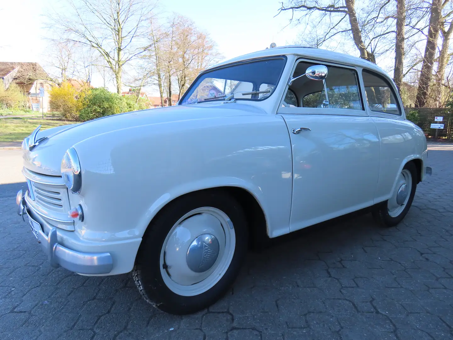 Oldtimer Lloyd LP 400 *super Zustand*HU neu*Faltschiebedach* Weiß - 2