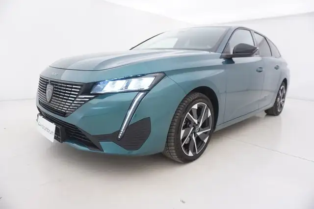 Peugeot 308 view 9