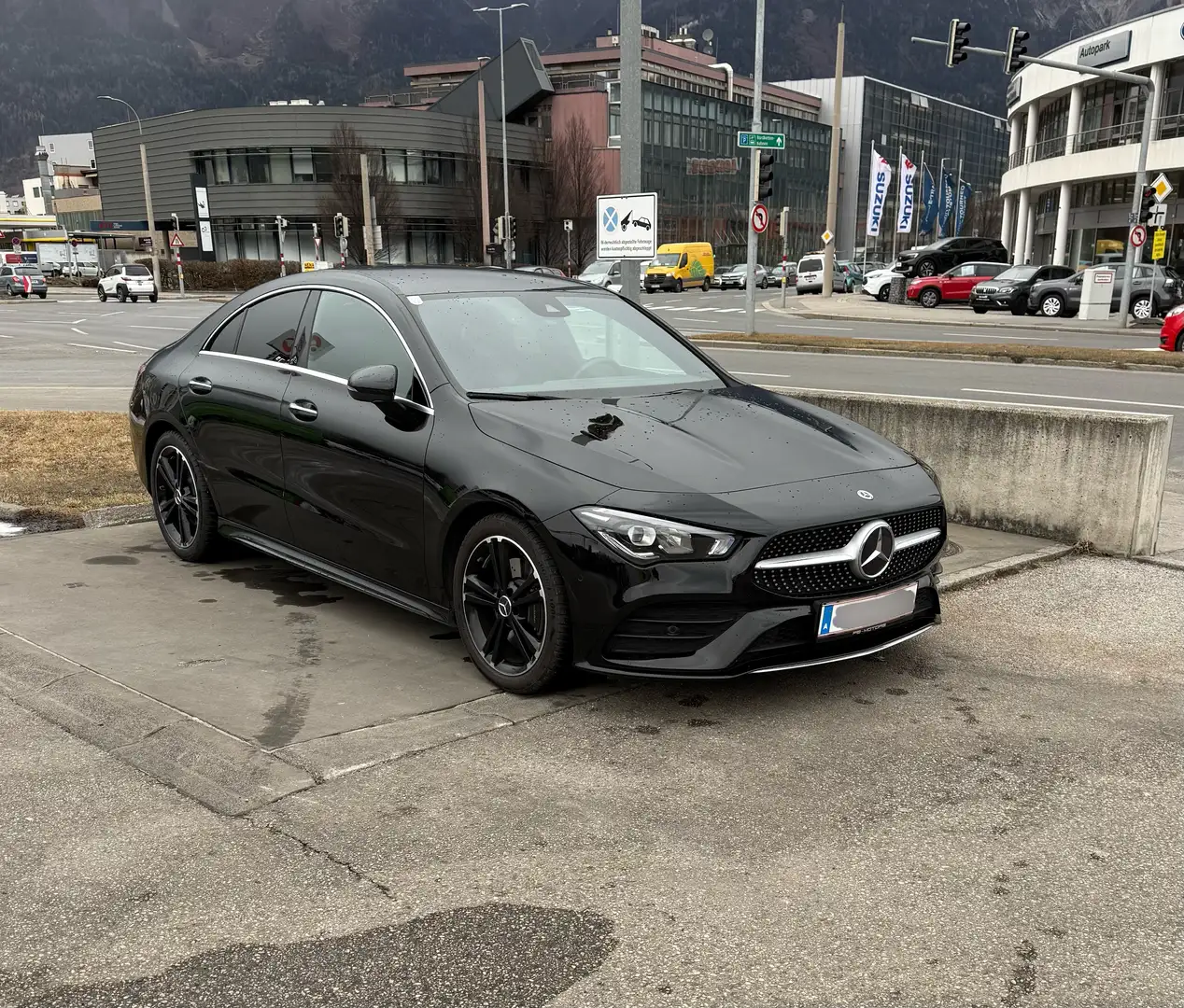 Mercedes-Benz CLA 220 4MATIC Aut. Schwarz - 2