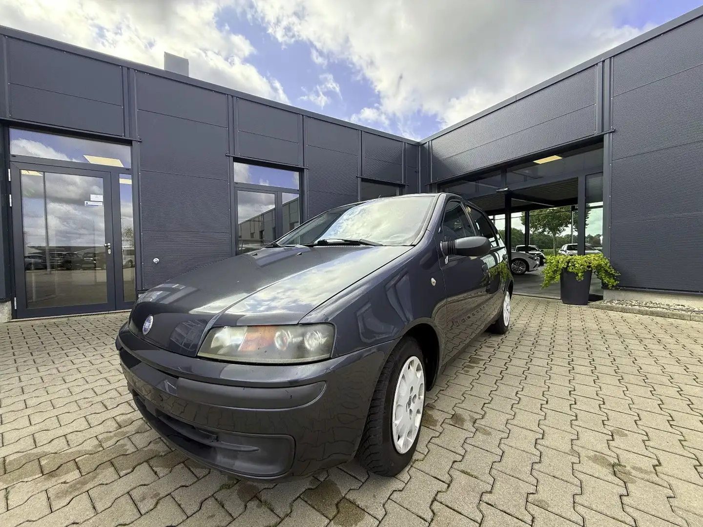 Fiat Punto 1.2 8V S Grau - 1