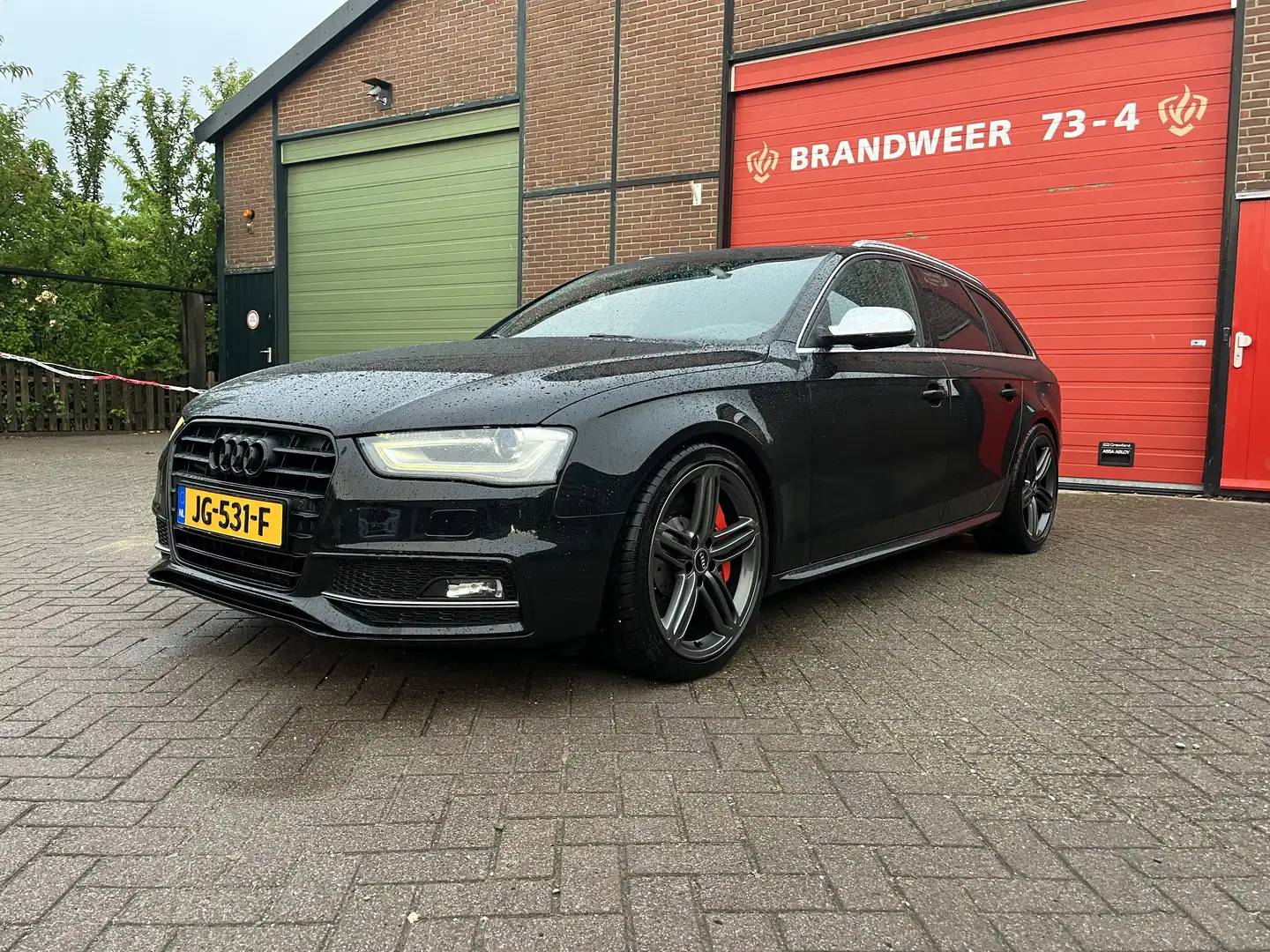 Audi S4 3.0 TFSI q. Pro L Zwart - 1