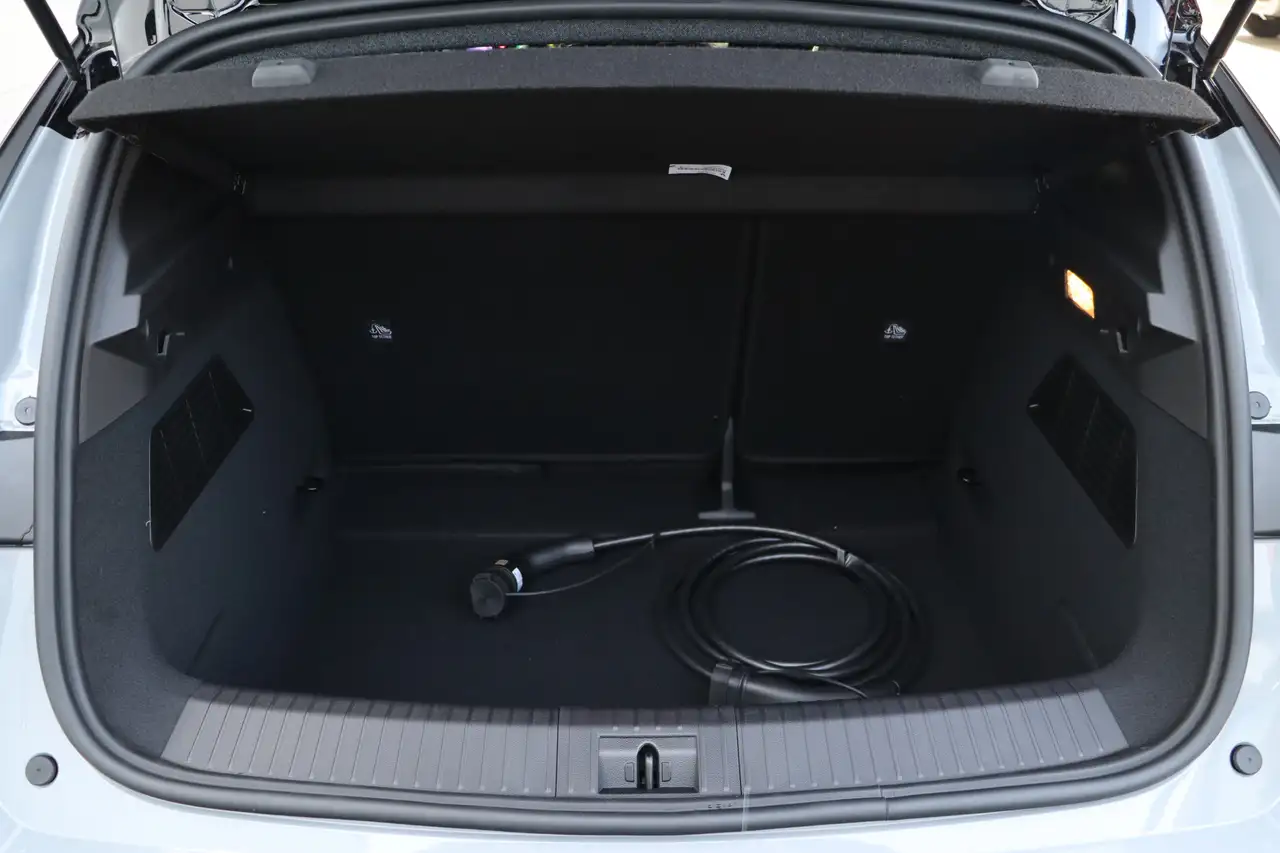 Renault Megane E-Tech comfort range Business Edition 60 kWh EV | Demo | 27