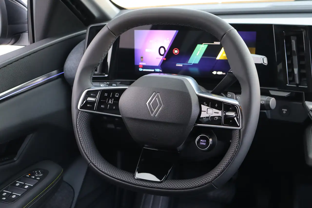 Renault Megane E-Tech comfort range Business Edition 60 kWh EV | Demo | 6