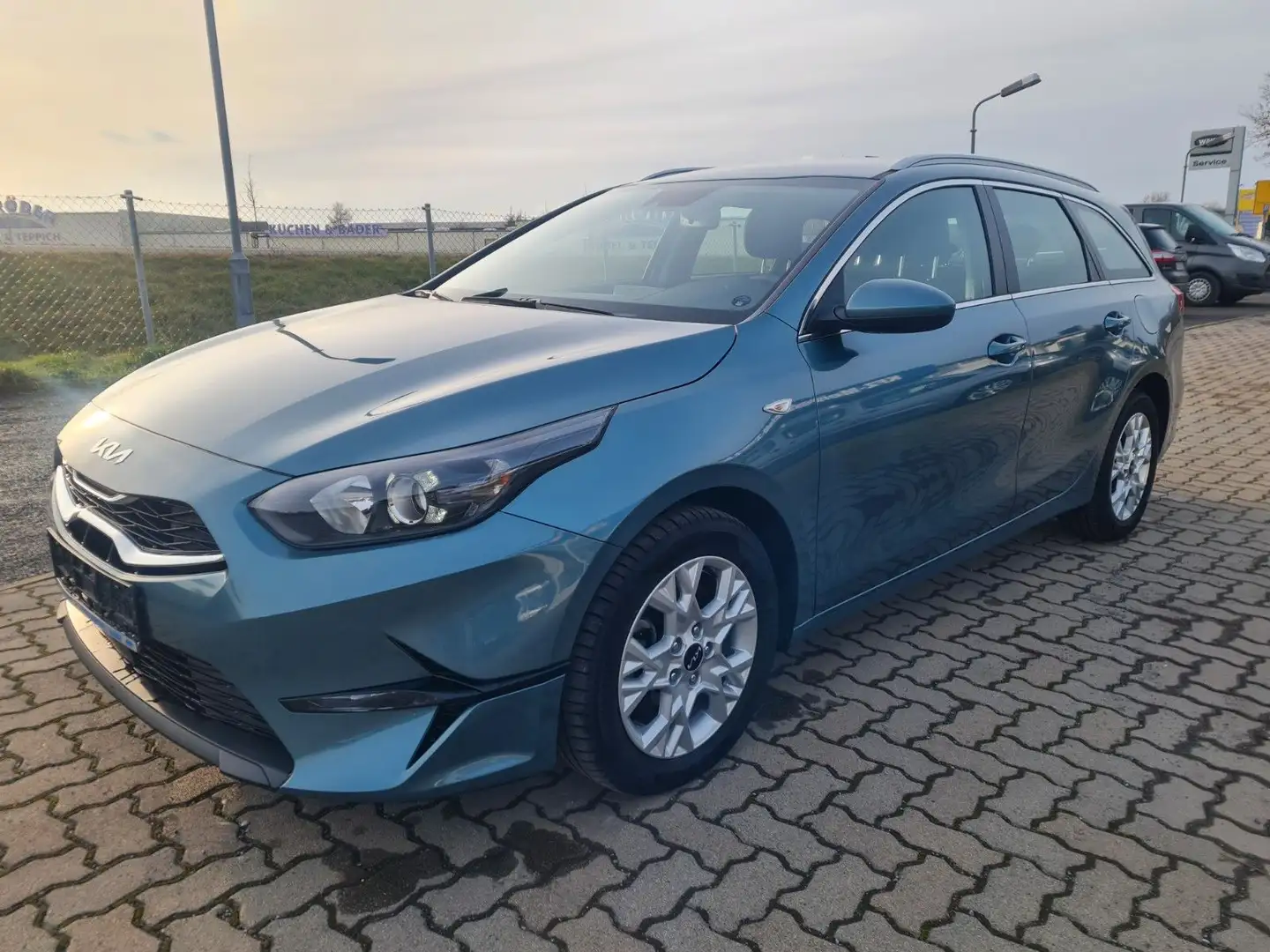 Kia Ceed SW / cee'd SW cee'd Kombi Vision Autom. Navi DAB Kamera +WR Grau - 2