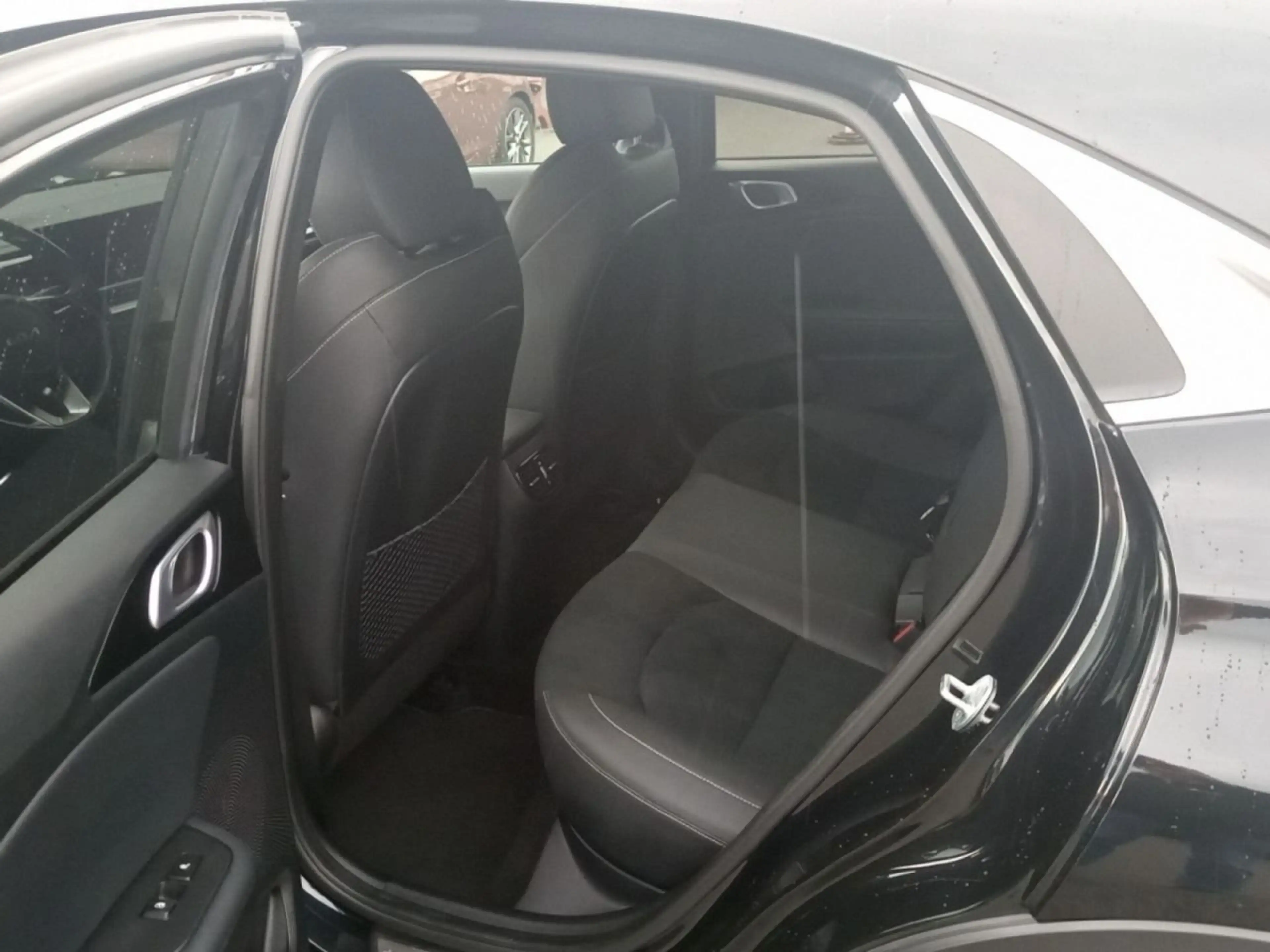 Kia XCeed Black Xdition — photo 10