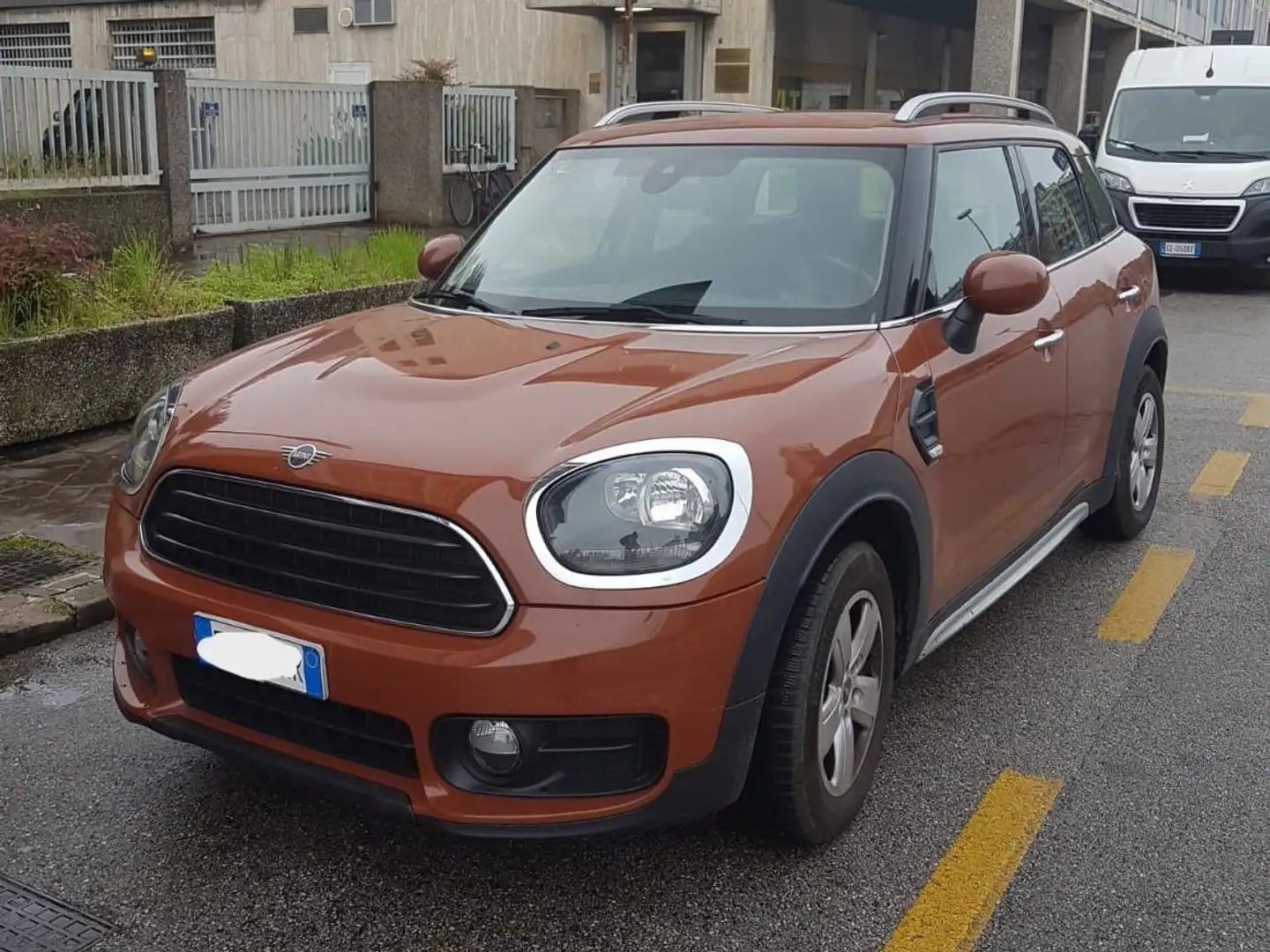 MINI Cooper D Countryman Mini Countryman F60 2017 2.0 Portocaliu - 1