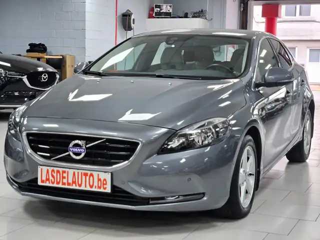 Volvo V40 1.5 T2 Base Geartronic Auto Cuir City Safety Park Assist Gps Blue Clim Cruise Sensors