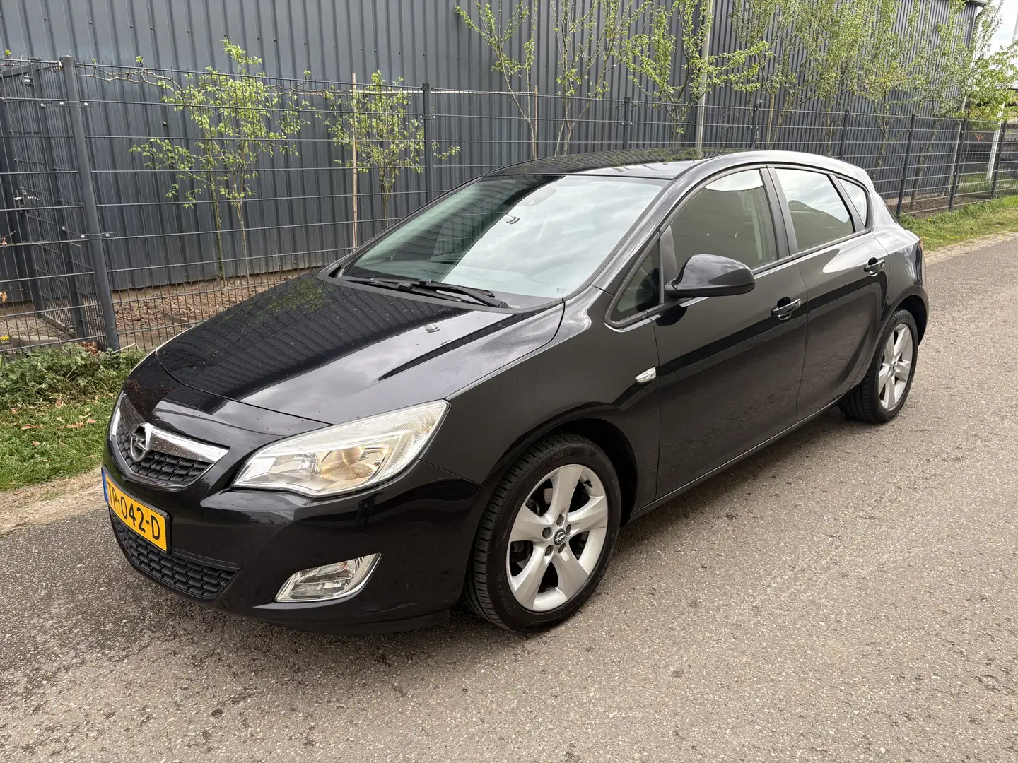 Opel Astra 1.4 Turbo Selection / AIRCO / CRUISE Zwart - 2