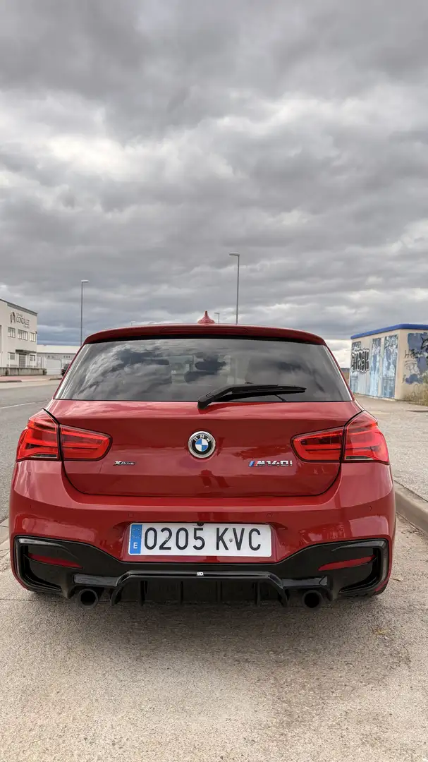 BMW 140 M140iA xDrive Rojo - 2