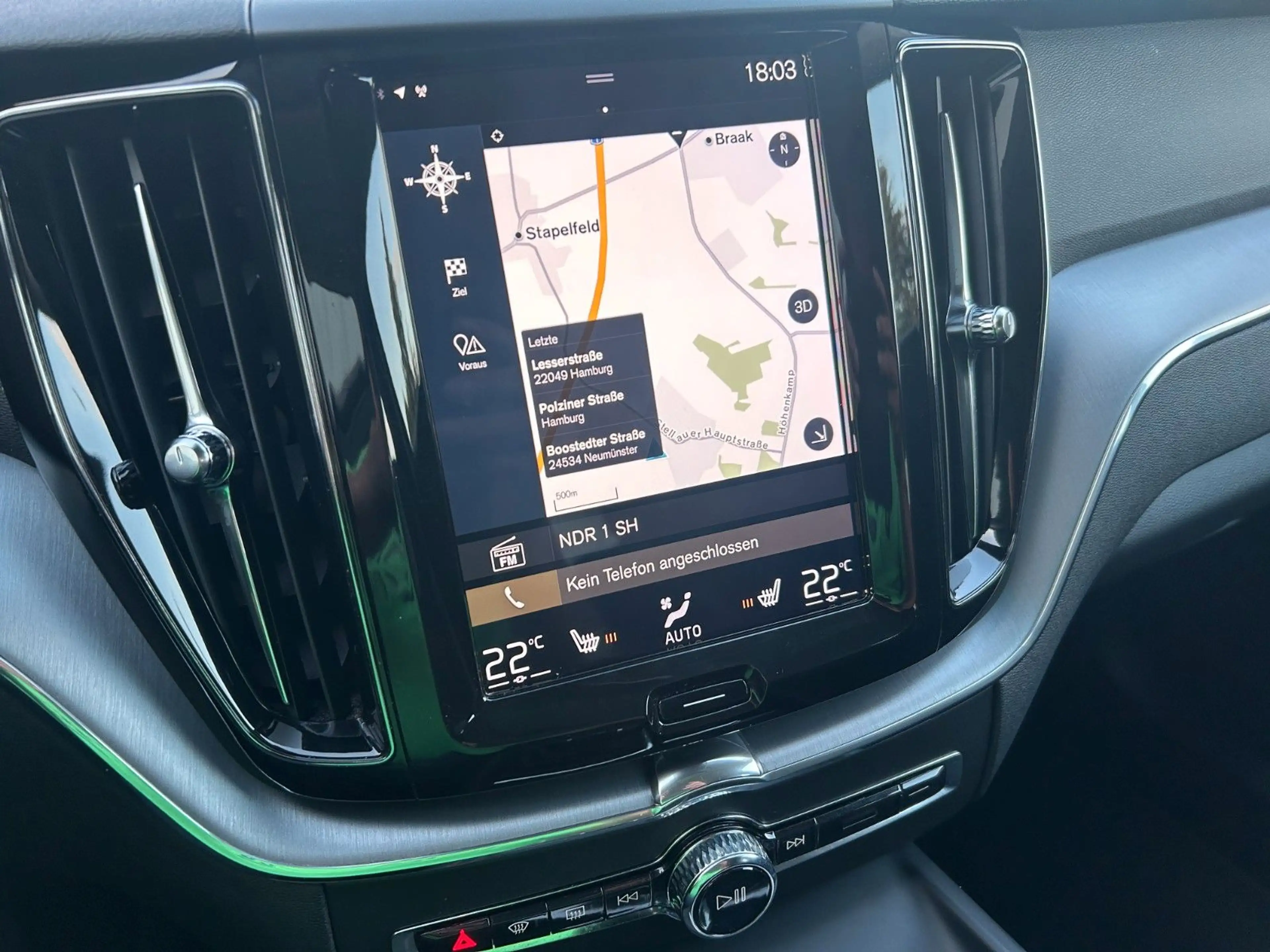 Volvo XC60 D4 Momentum 2WD AHK, NAVI, Allwetterreifen — photo 10