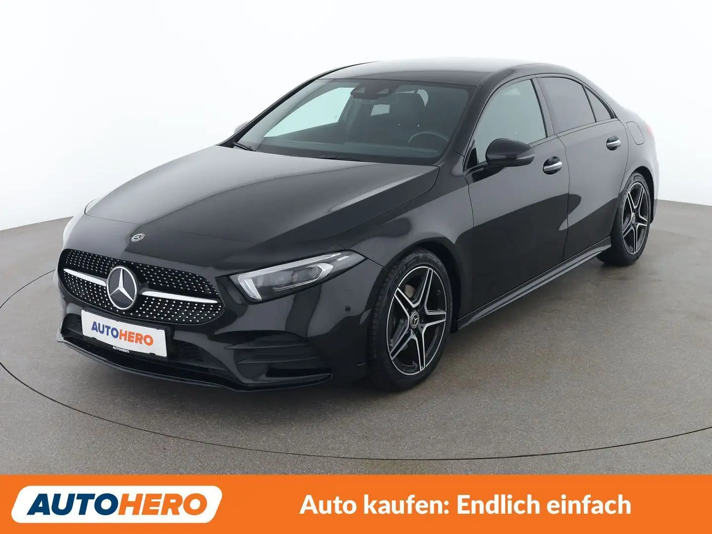 Mercedes-Benz A 180 A 180 AMG Line Schwarz - 1