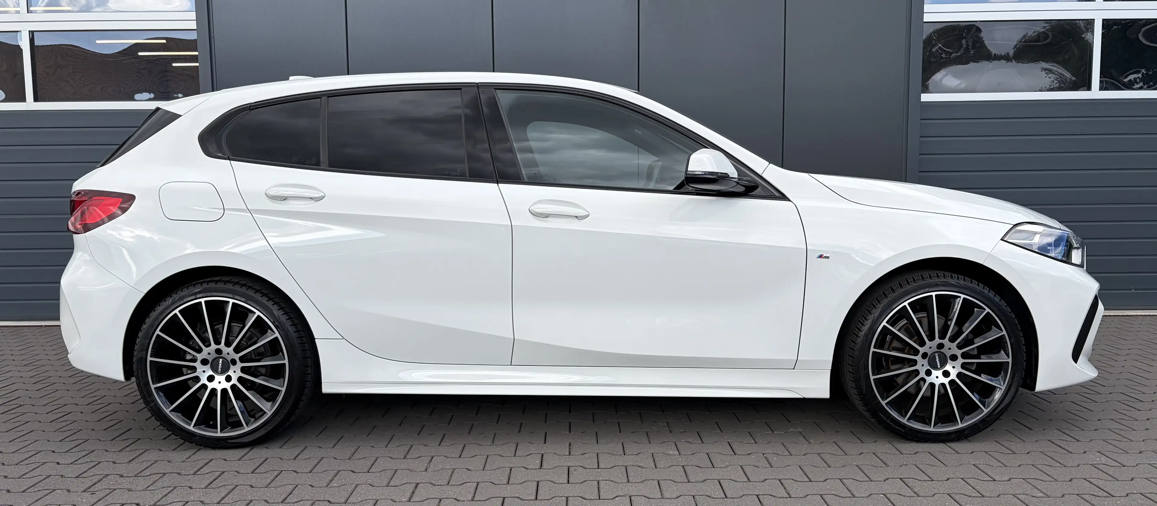 BMW 118 118i 1er F40 Limousine M Sport Navi Kamera LED — photo 11