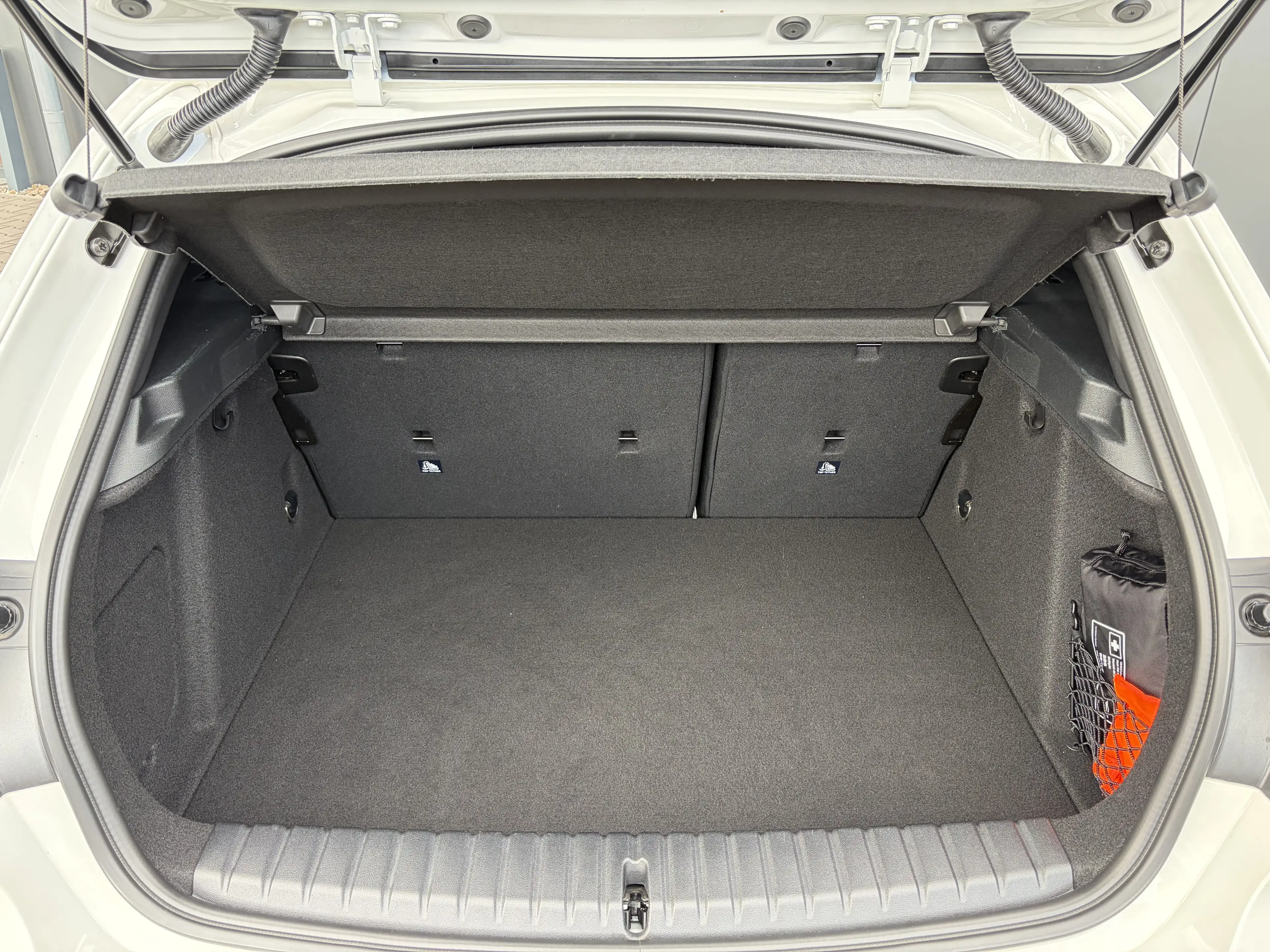 BMW 118 118i 1er F40 Limousine M Sport Navi Kamera LED