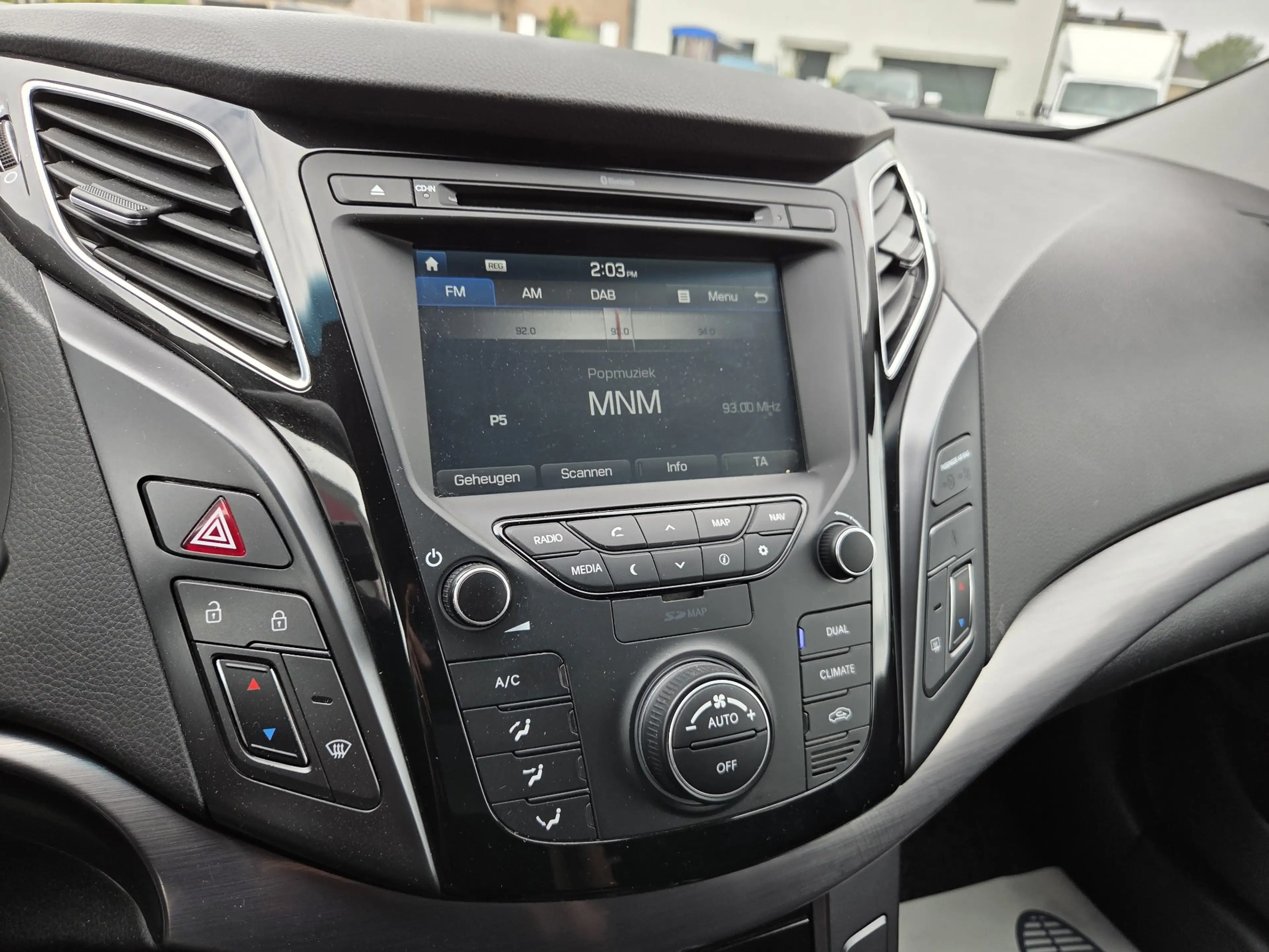 Hyundai i40 SW 1.7 CRDi Blue Drive — photo 9