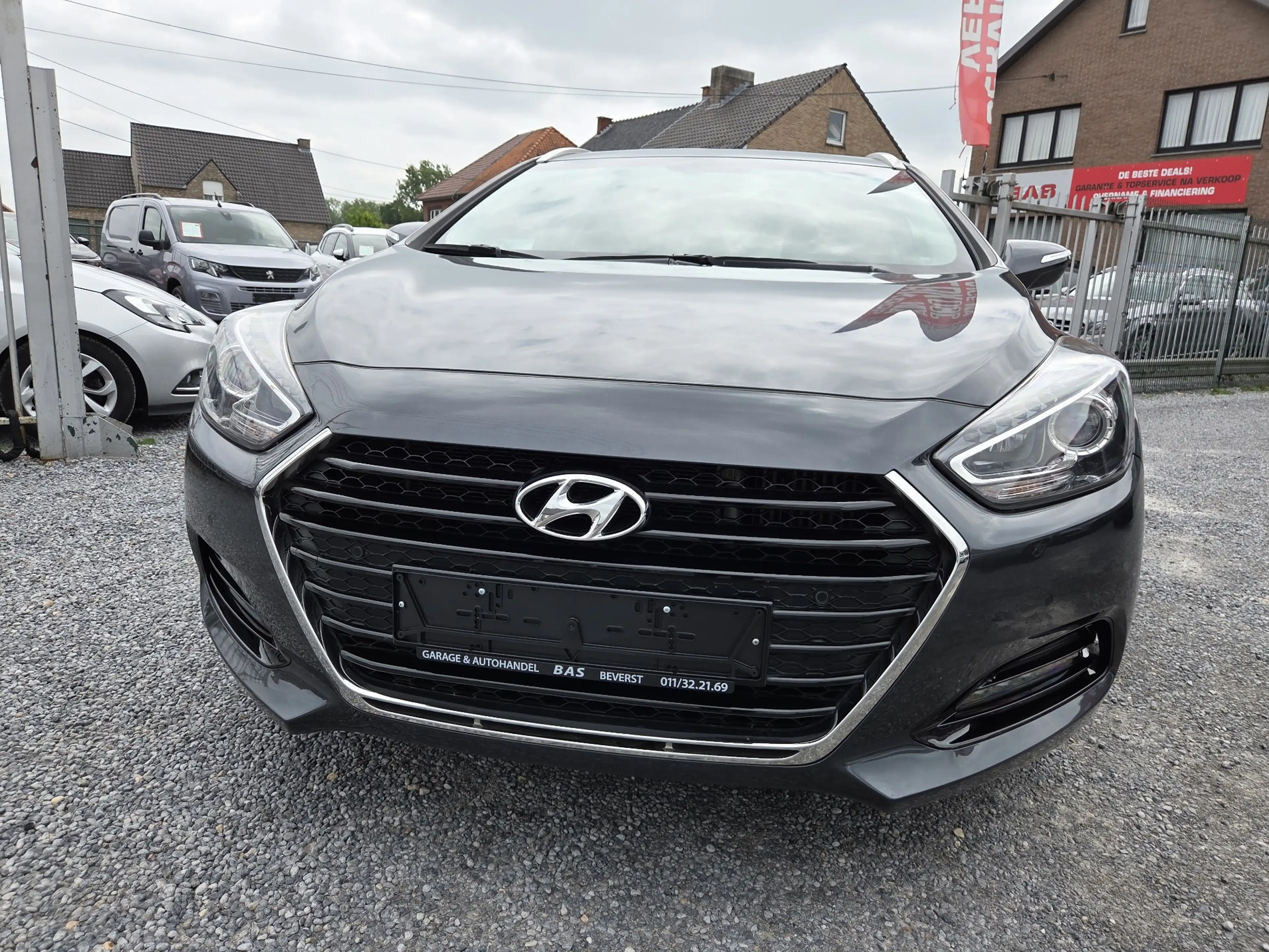 Hyundai i40 SW 1.7 CRDi Blue Drive — photo 2