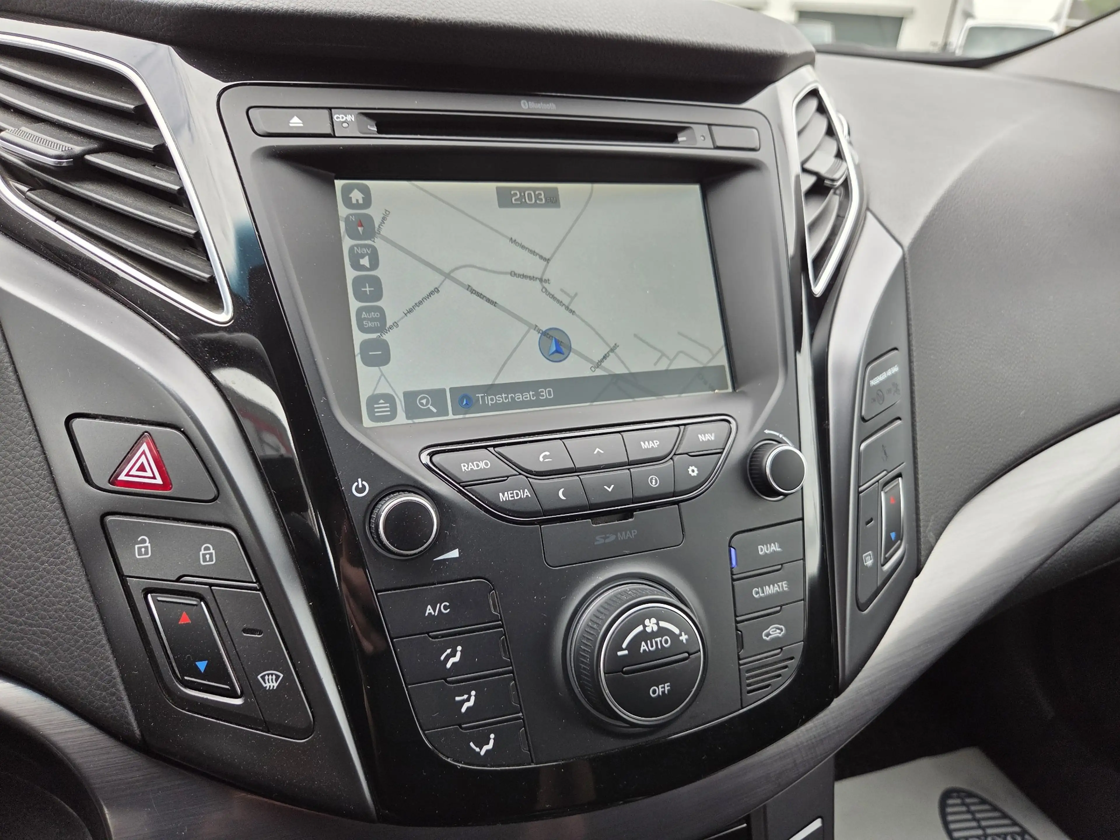 Hyundai i40 SW 1.7 CRDi Blue Drive — photo 11