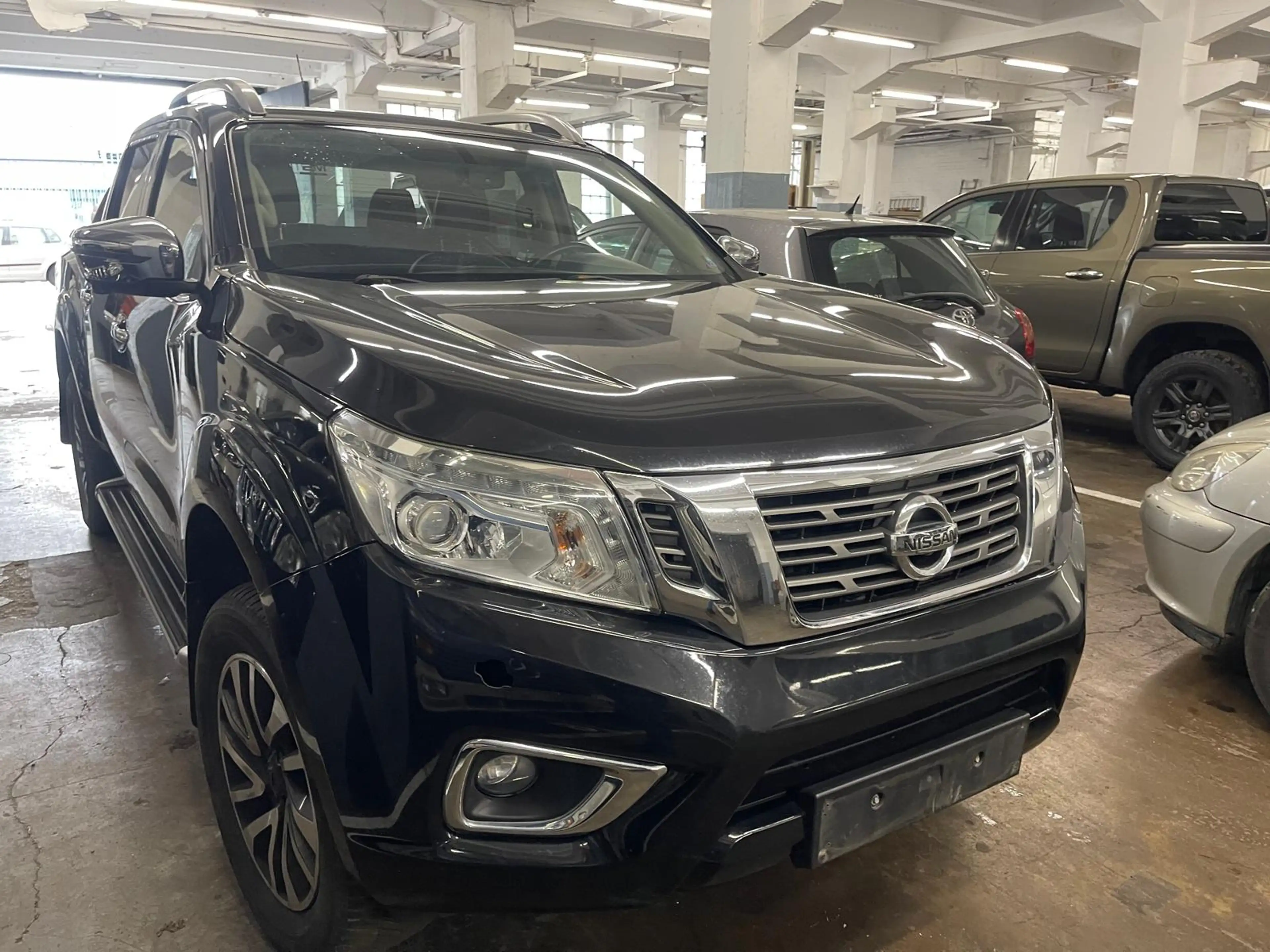 Nissan Navara 2.5 dCi 4x4 Executive IT-plus Alpha — photo 6