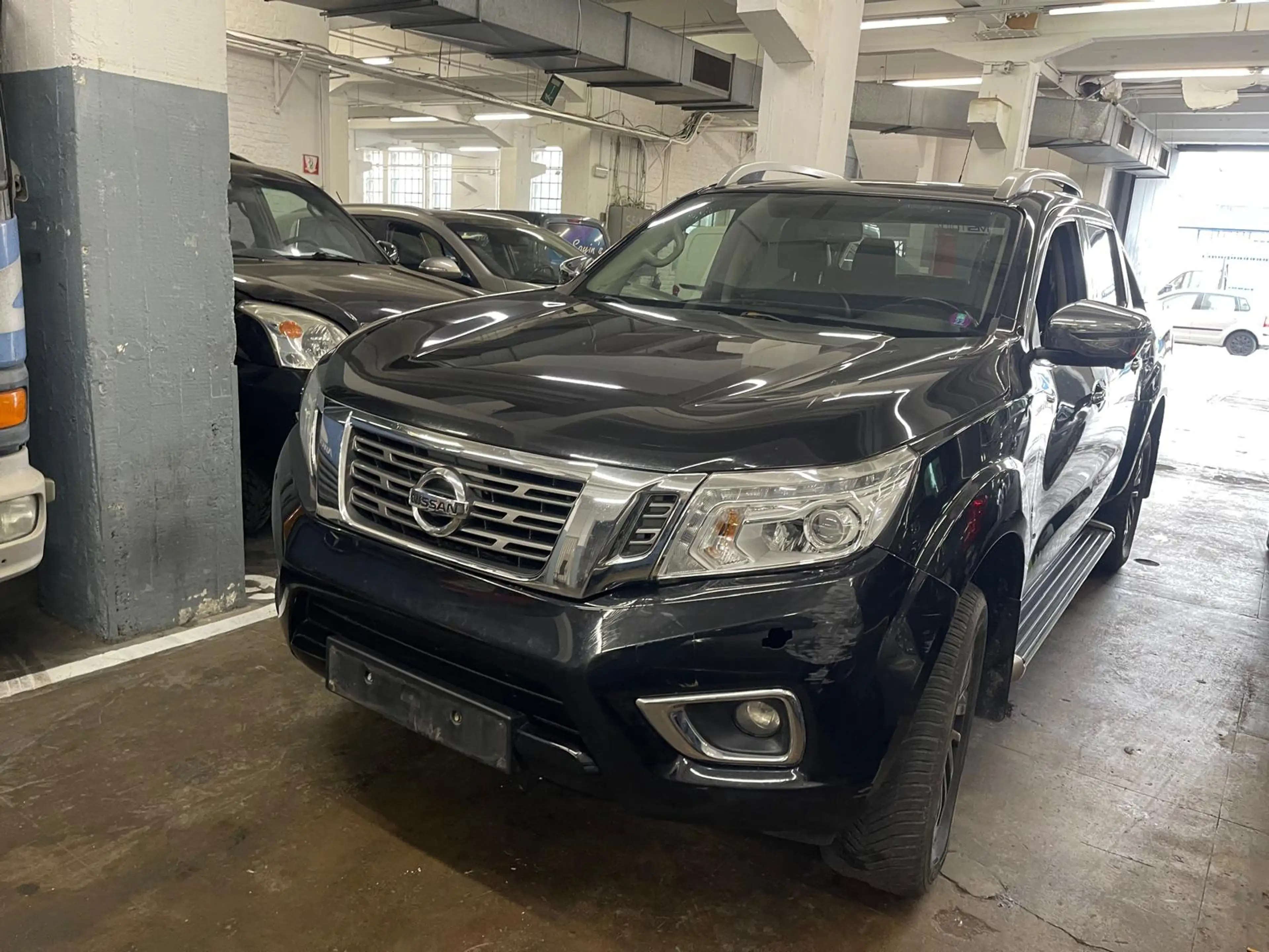 Nissan Navara 2.5 dCi 4x4 Executive IT-plus Alpha — photo 7